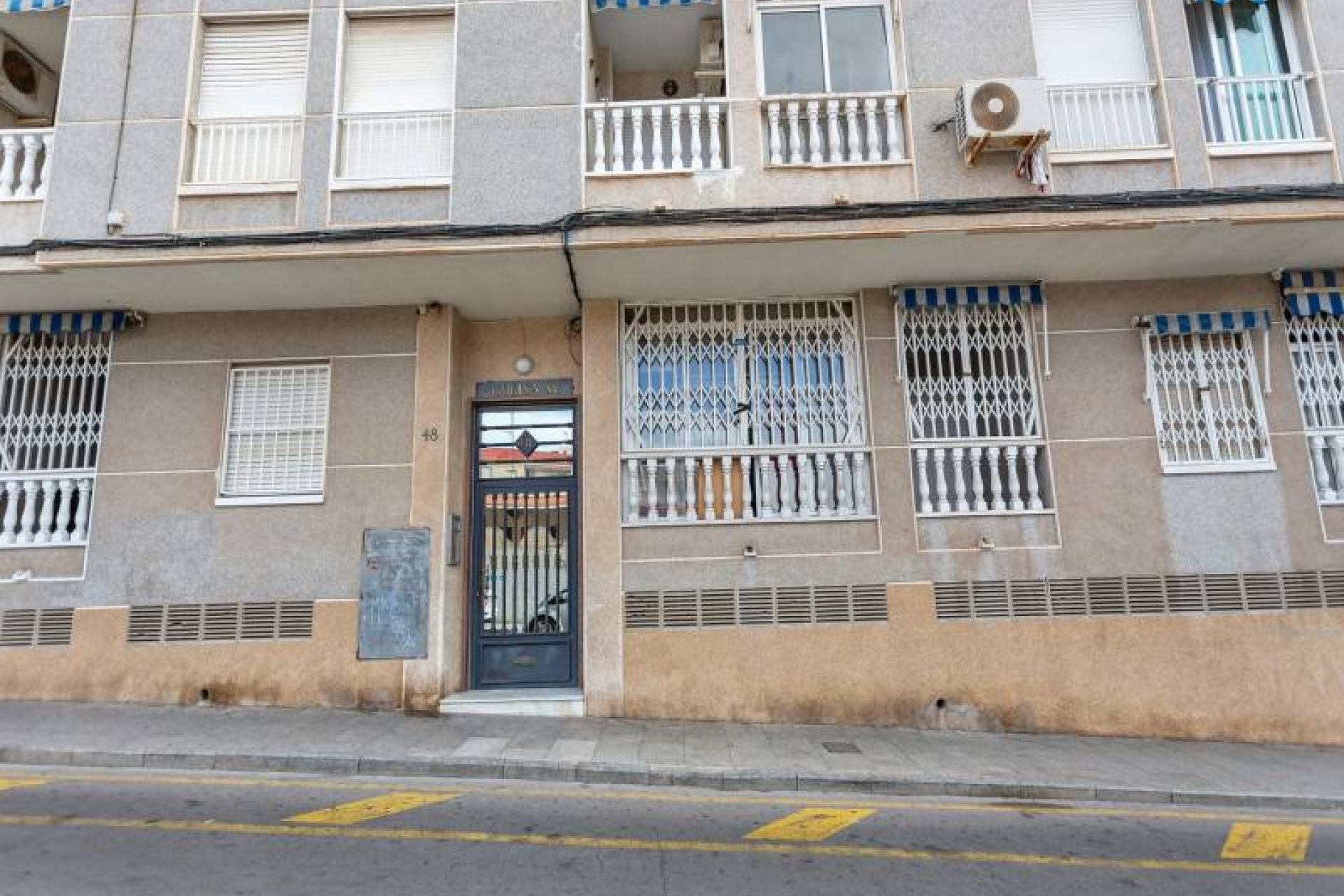 Återförsäljning - Apartment -
Torrevieja - Estacion de autobuses