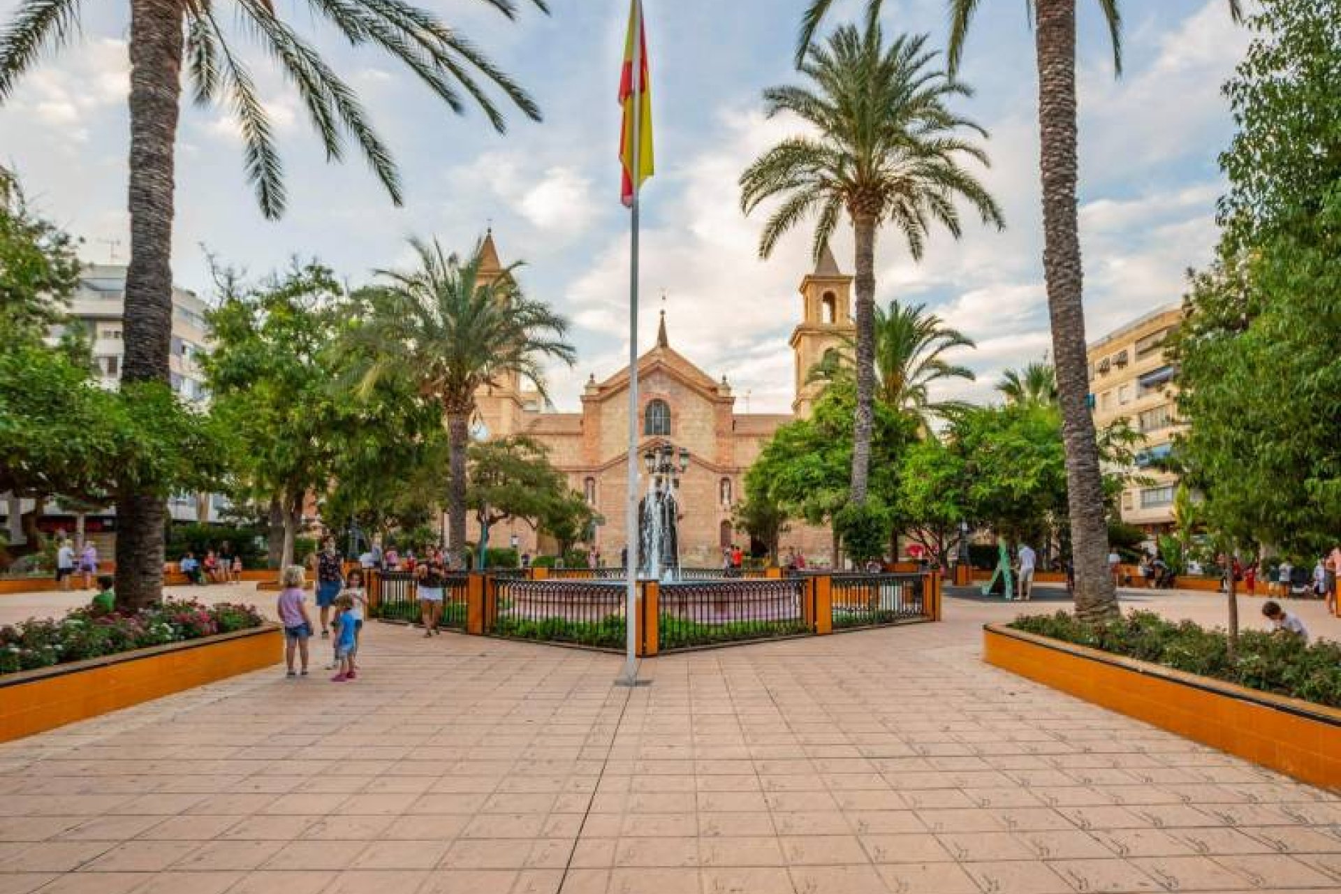 Återförsäljning - Apartment -
Torrevieja - Estacion de autobuses