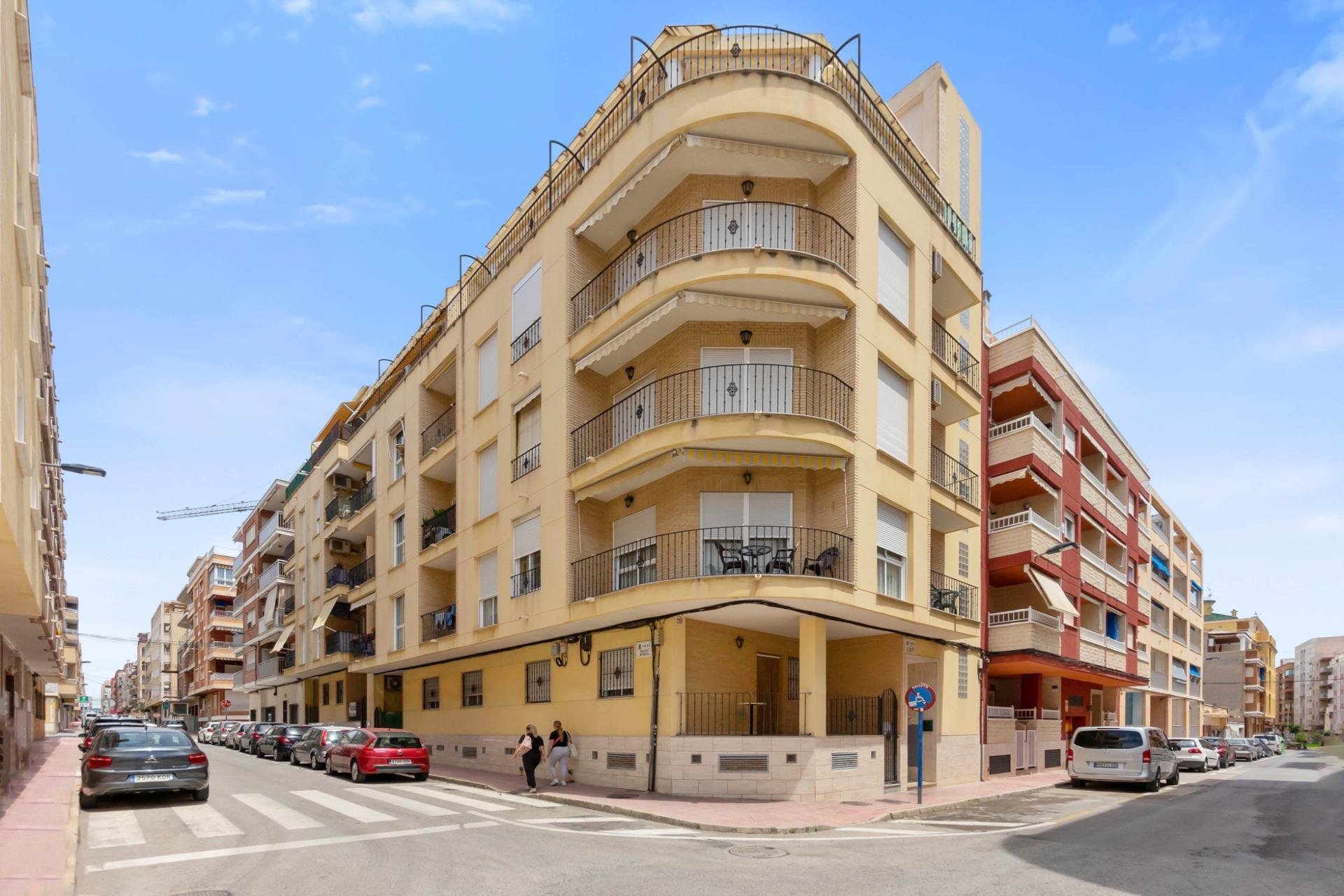 Återförsäljning - Apartment -
Torrevieja - Estacion de autobuses