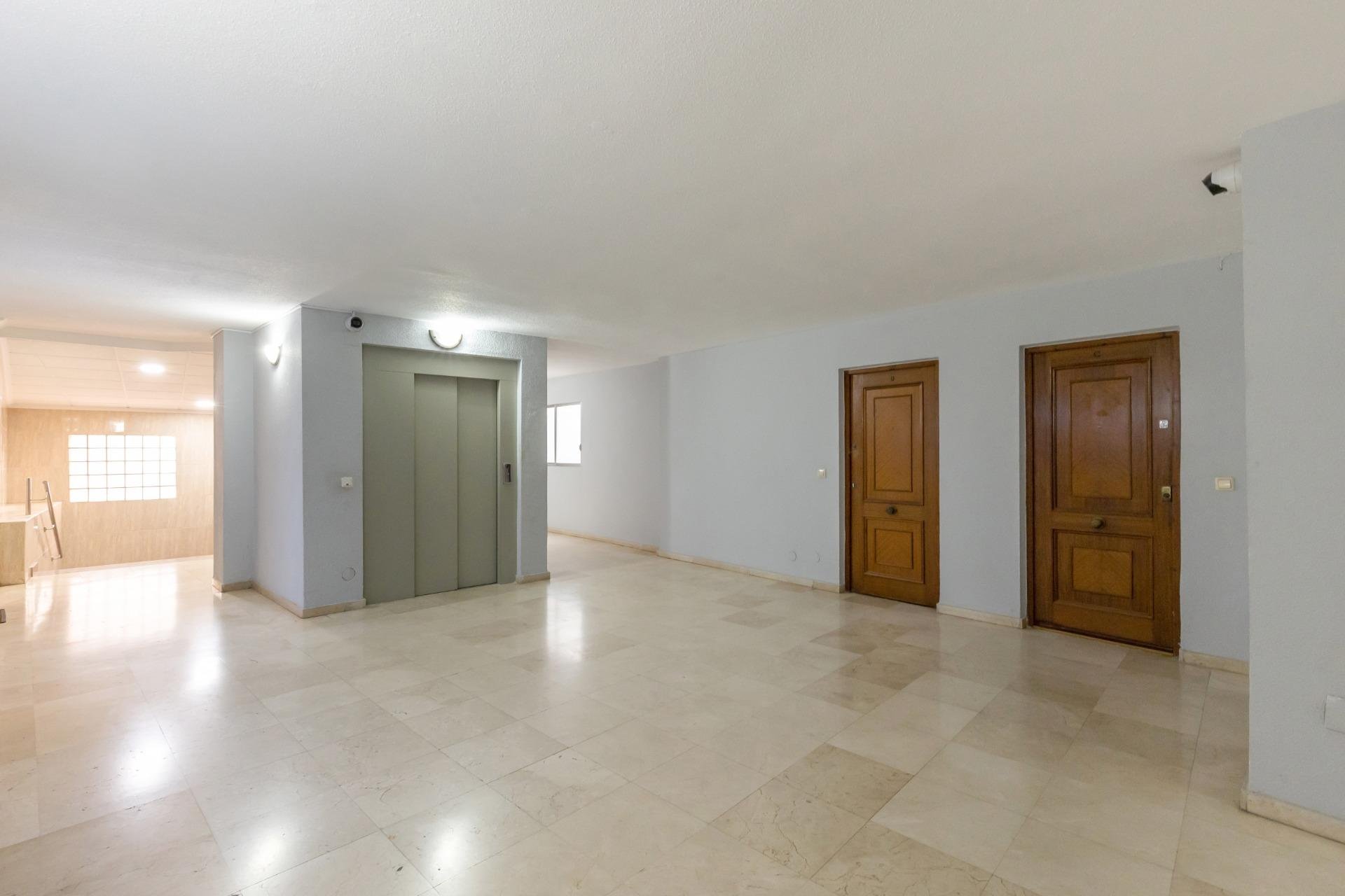 Återförsäljning - Apartment -
Torrevieja - Habaneras