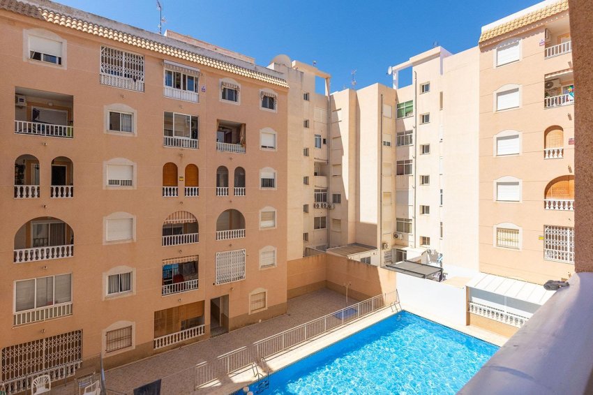 Återförsäljning - Apartment -
Torrevieja - Habaneras