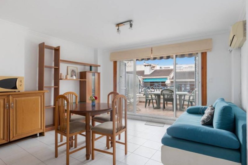 Återförsäljning - Apartment -
Torrevieja - Habaneras