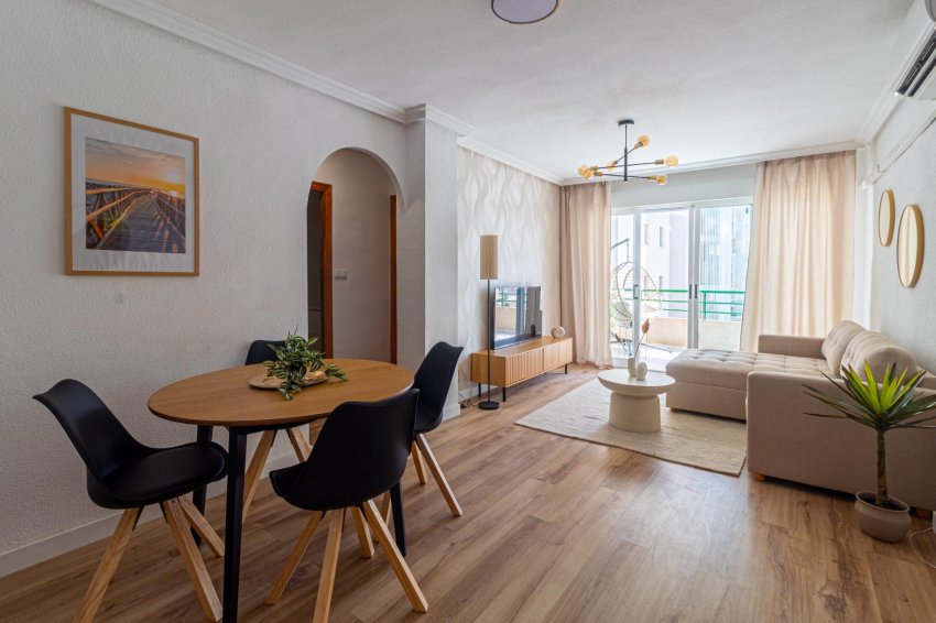 Återförsäljning - Apartment -
Torrevieja - La Mata pueblo