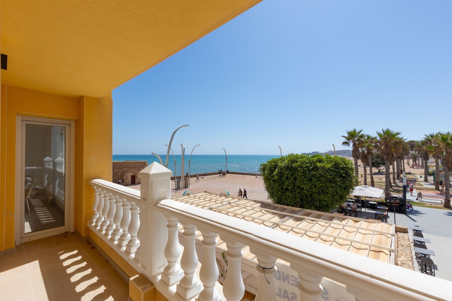Återförsäljning - Apartment -
Torrevieja - La Mata