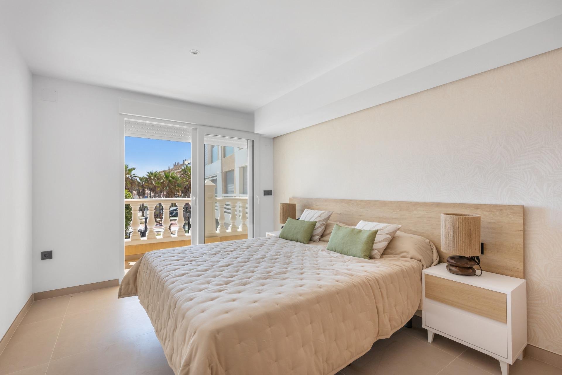Återförsäljning - Apartment -
Torrevieja - La Mata