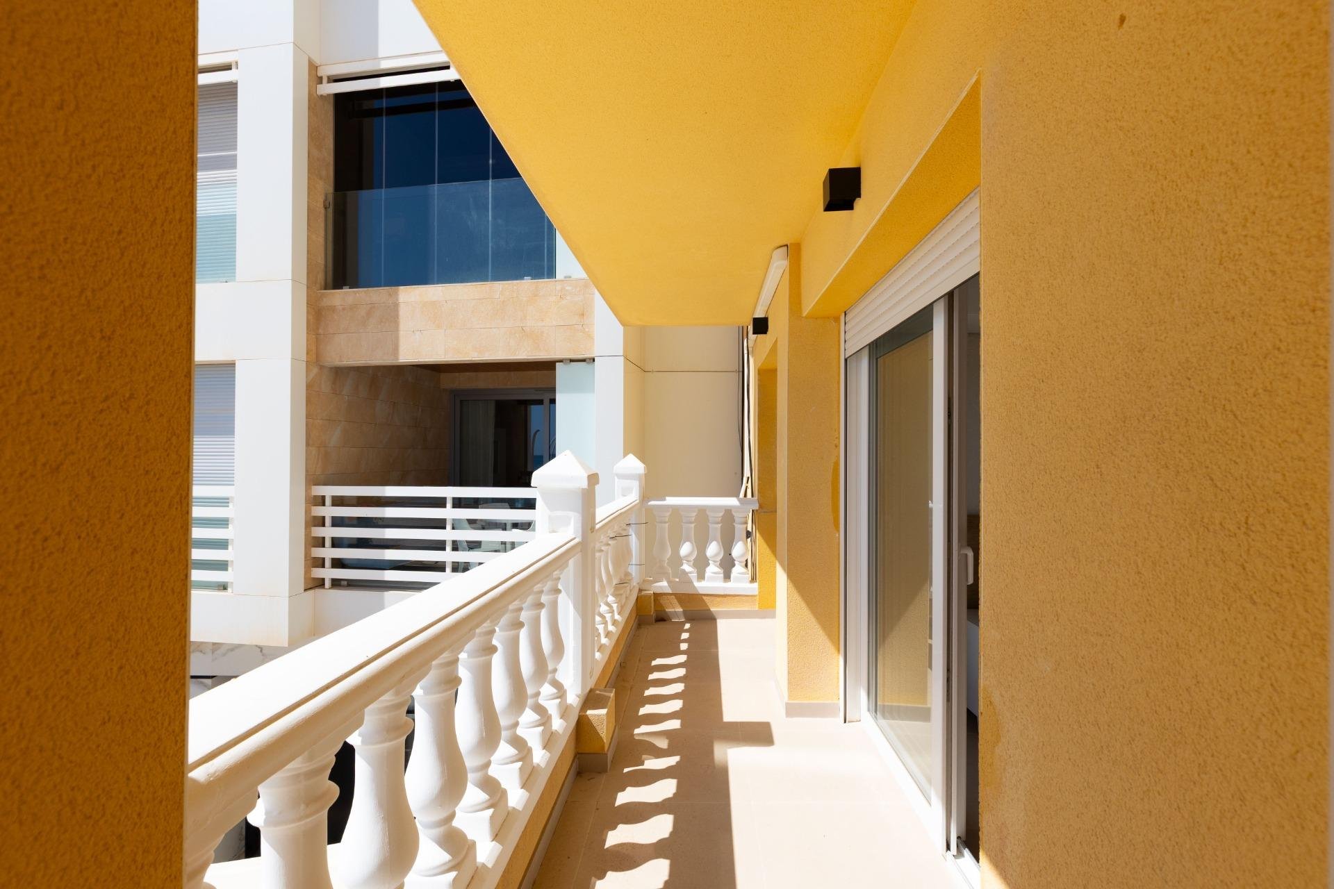 Återförsäljning - Apartment -
Torrevieja - La Mata