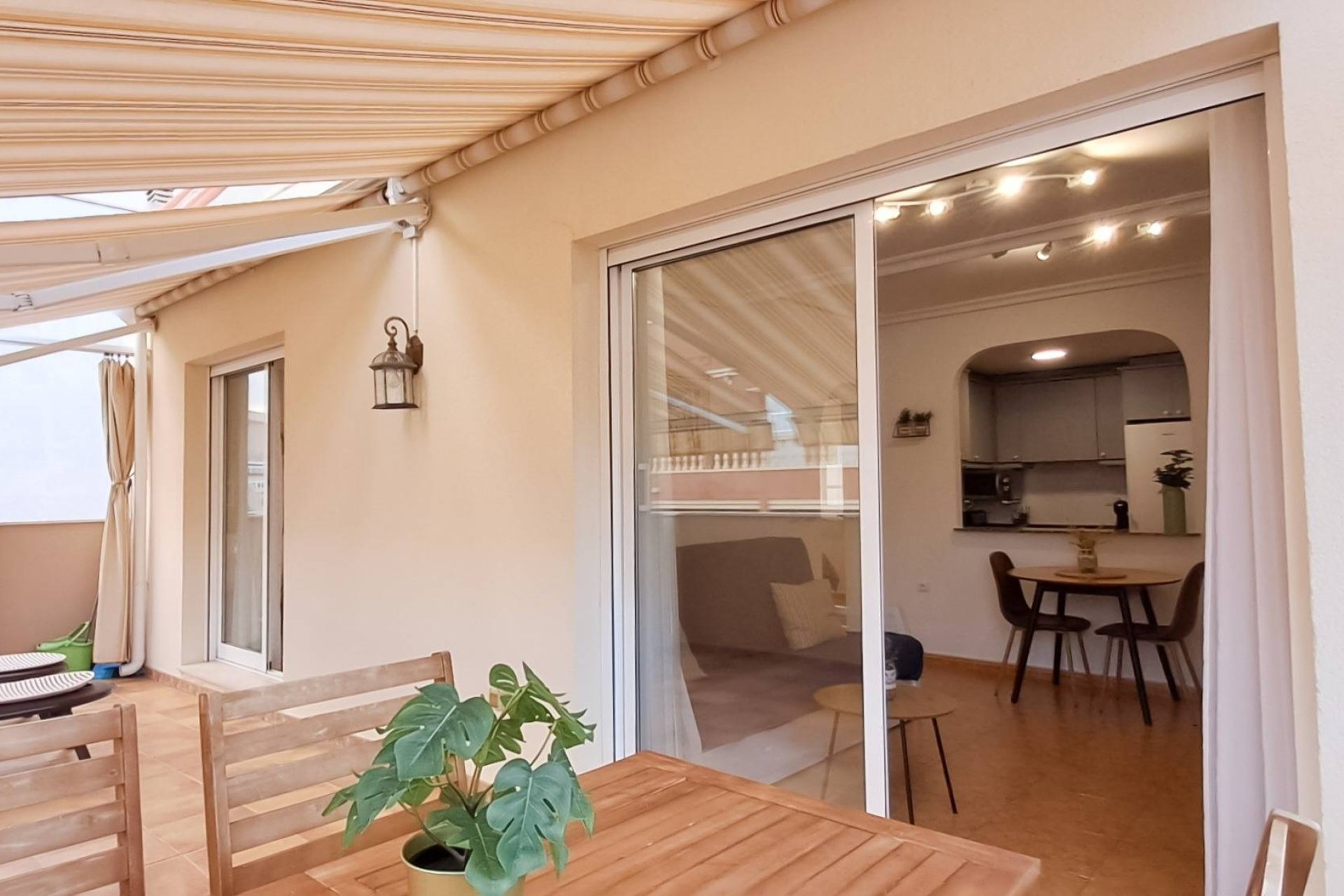 Återförsäljning - Apartment -
Torrevieja - La Mata