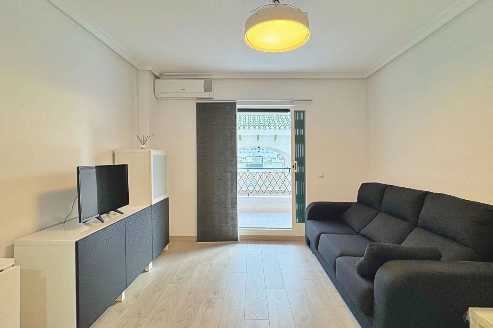 Återförsäljning - Apartment -
Torrevieja - La Mata