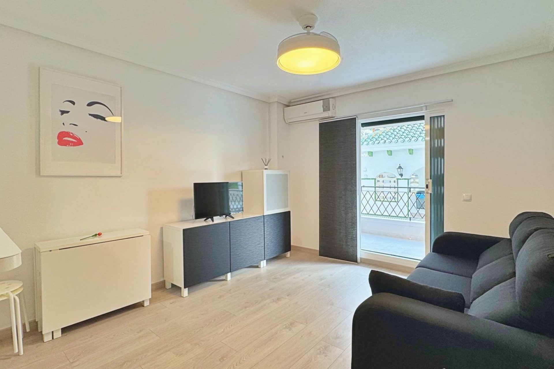 Återförsäljning - Apartment -
Torrevieja - La Mata