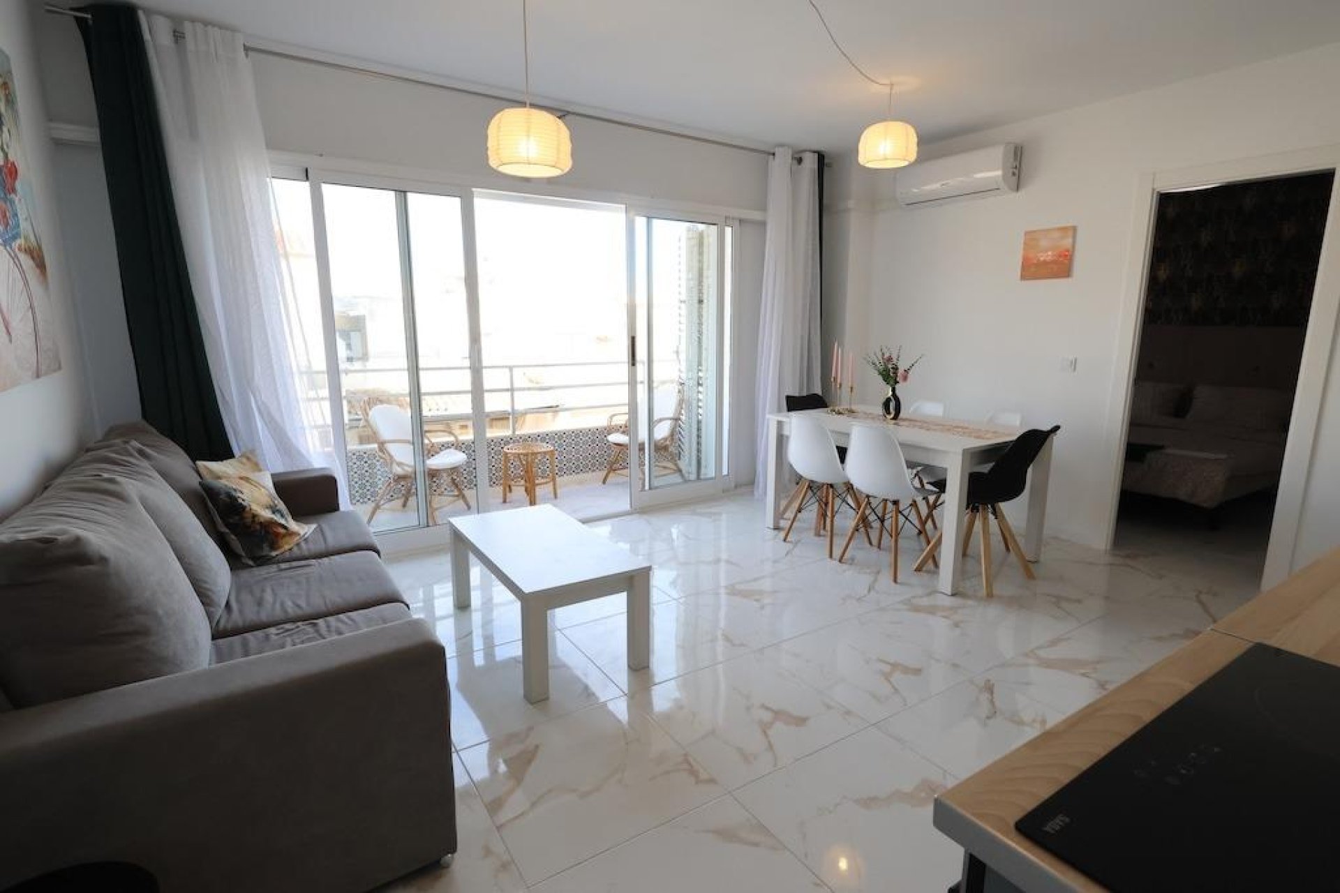 Återförsäljning - Apartment -
Torrevieja - La Mata