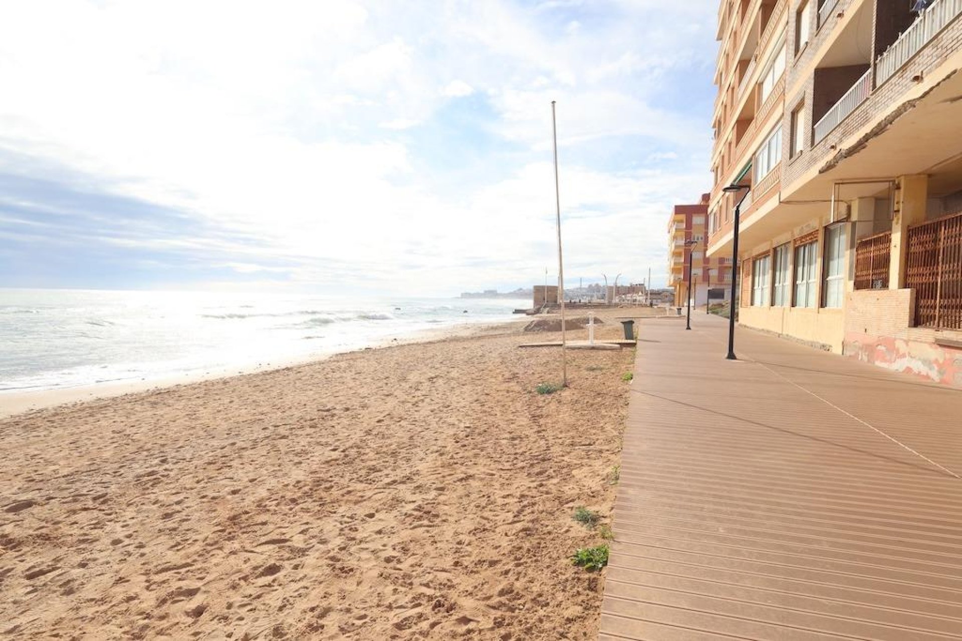 Återförsäljning - Apartment -
Torrevieja - La Mata