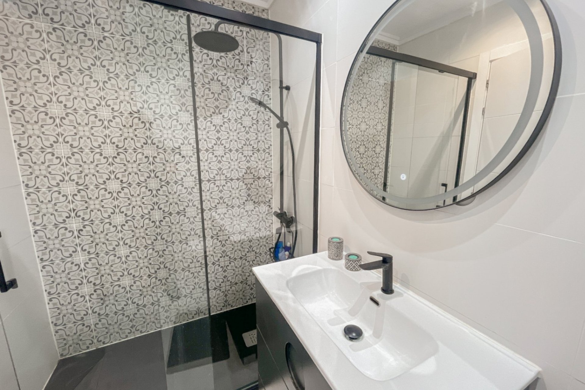 Återförsäljning - Apartment -
Torrevieja - La Mata