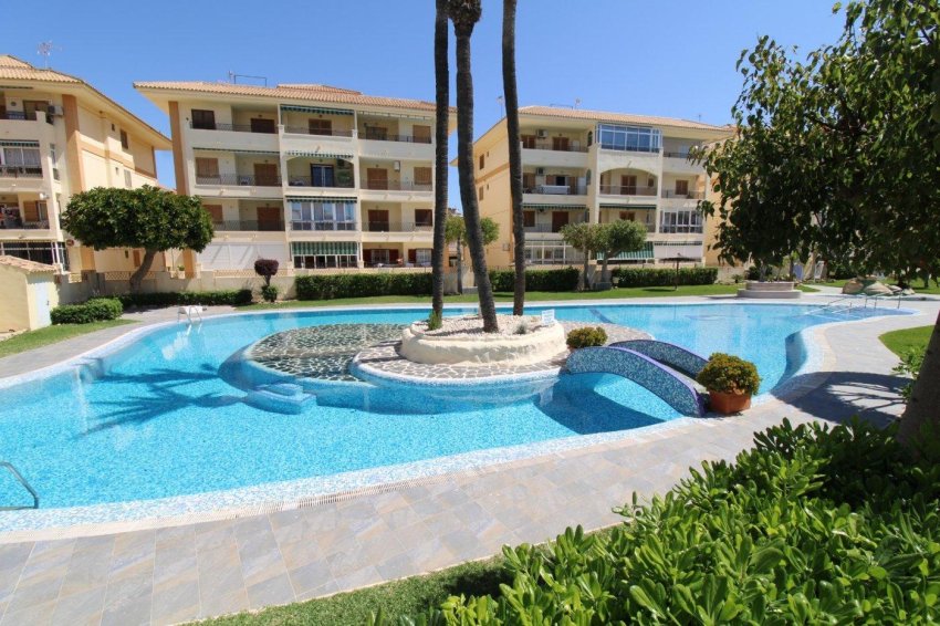 Återförsäljning - Apartment -
Torrevieja - La Mata