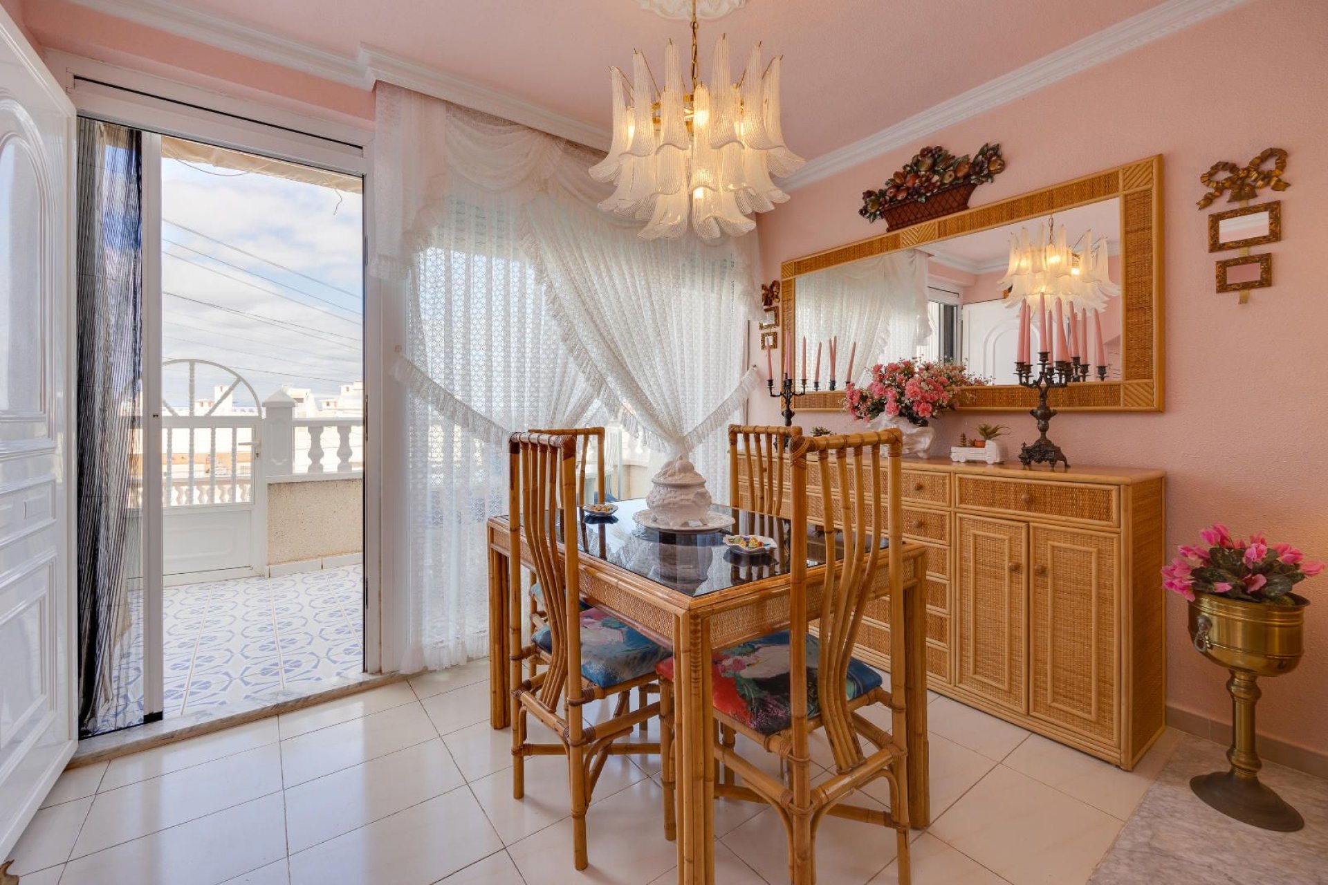 Återförsäljning - Apartment -
Torrevieja - La Mata