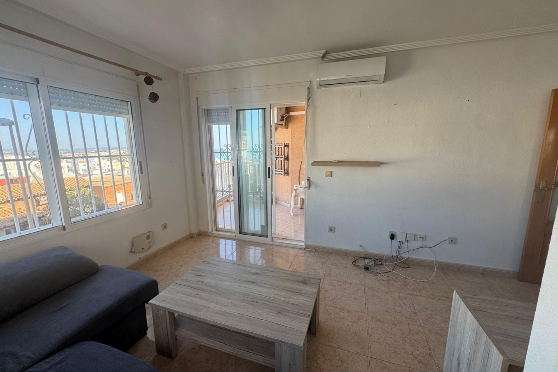 Återförsäljning - Apartment -
Torrevieja - La Mata