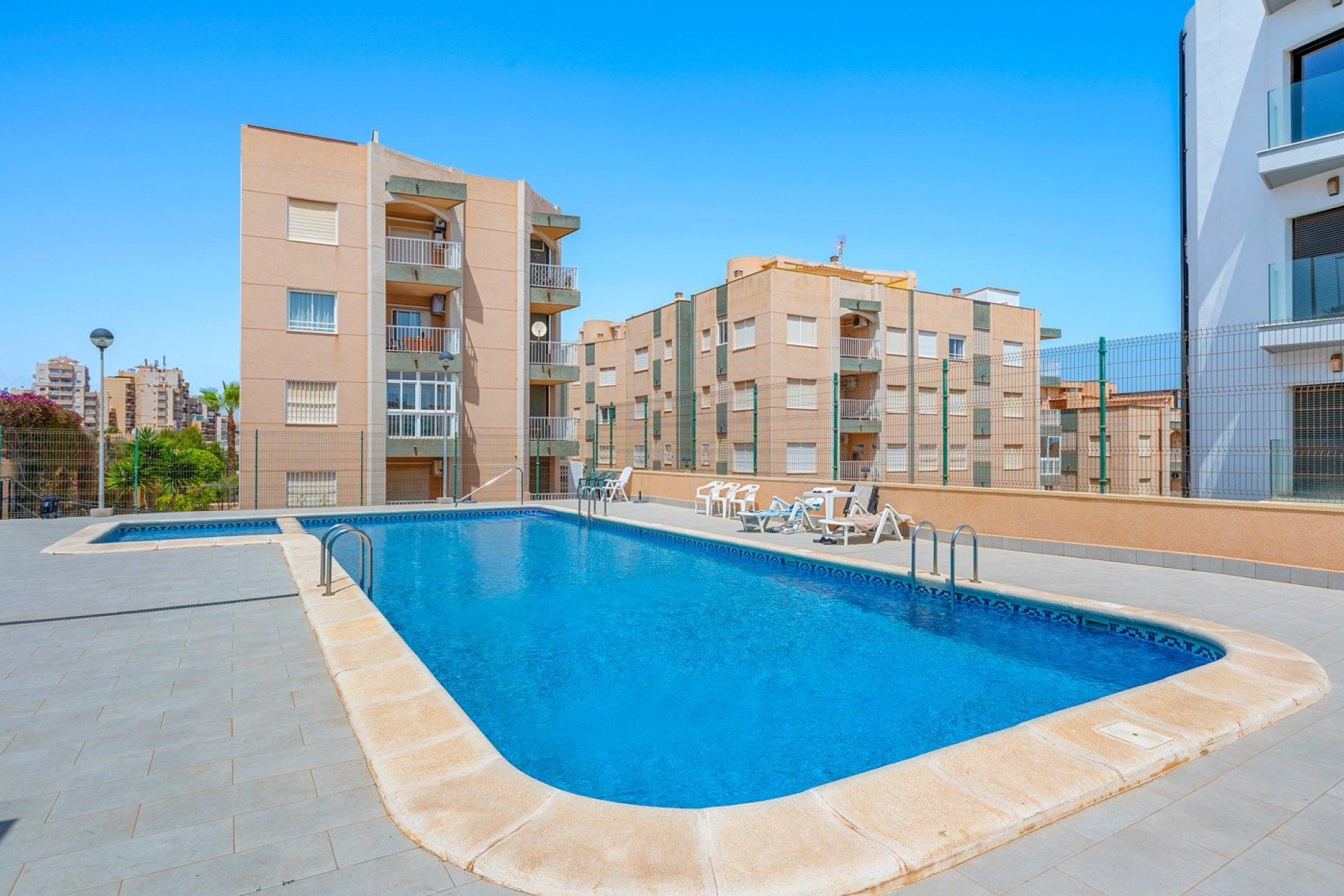 Återförsäljning - Apartment -
Torrevieja - La Mata