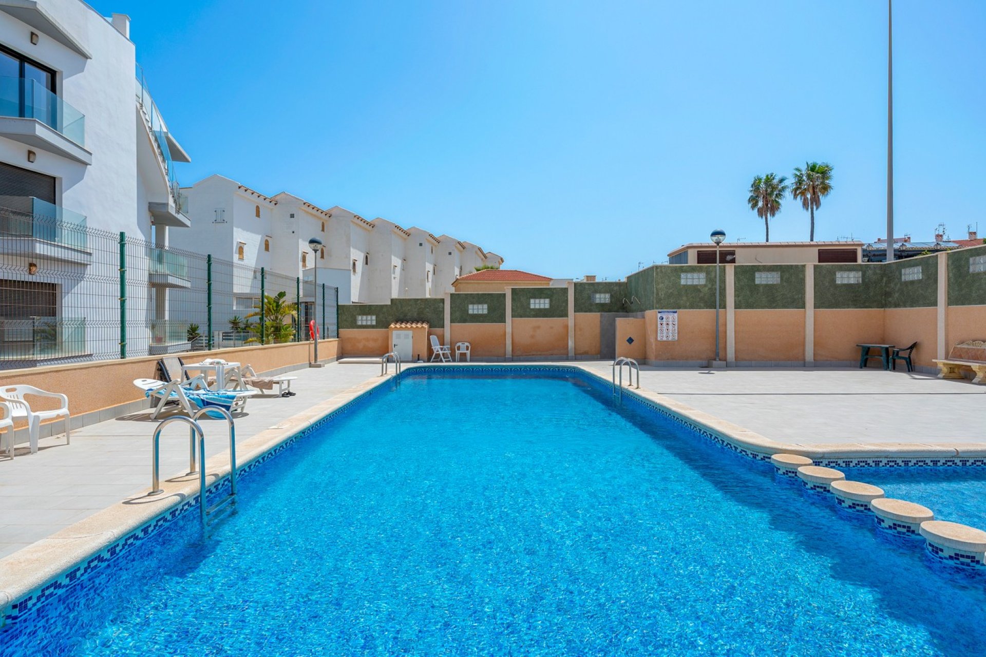 Återförsäljning - Apartment -
Torrevieja - La Mata