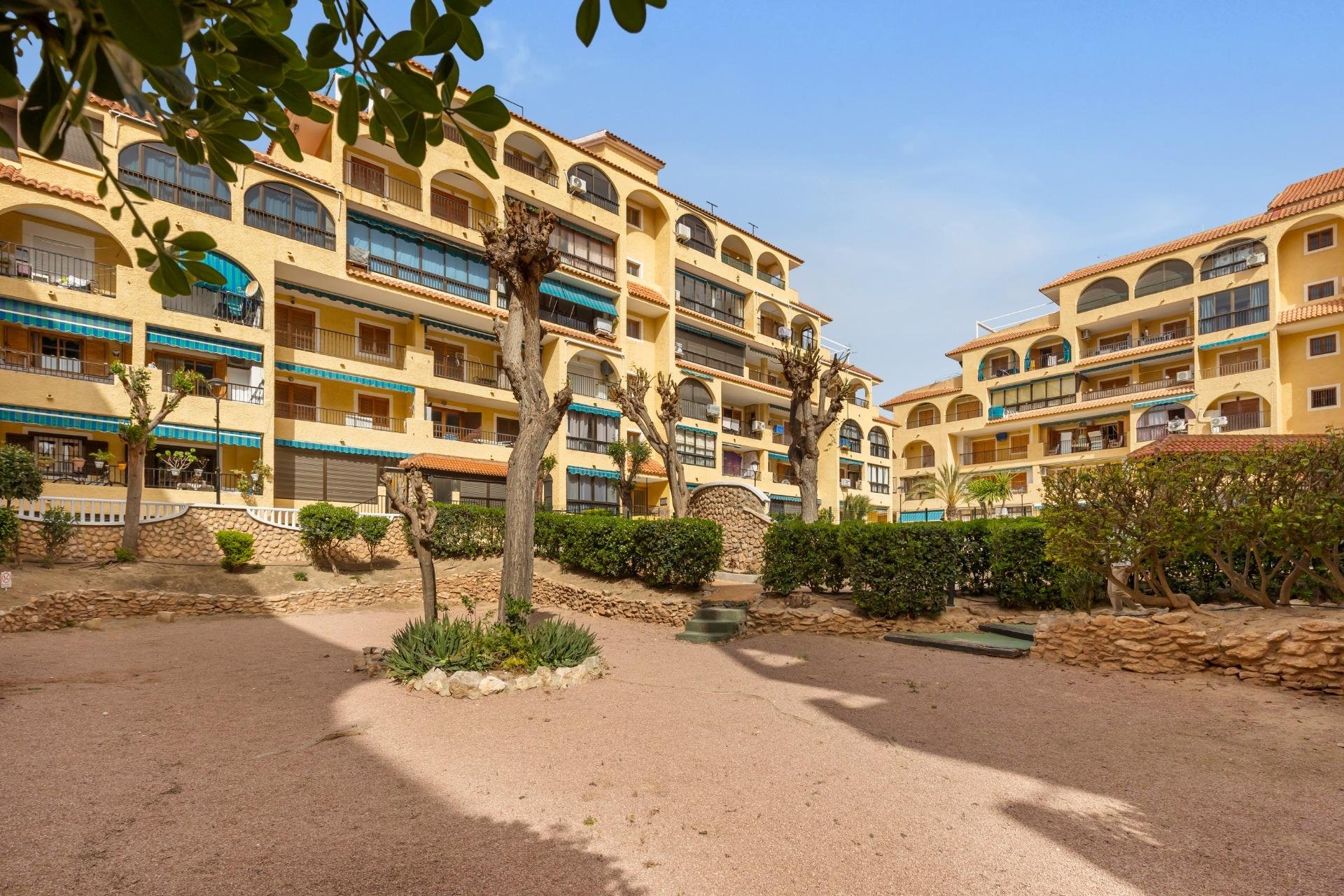 Återförsäljning - Apartment -
Torrevieja - La Mata