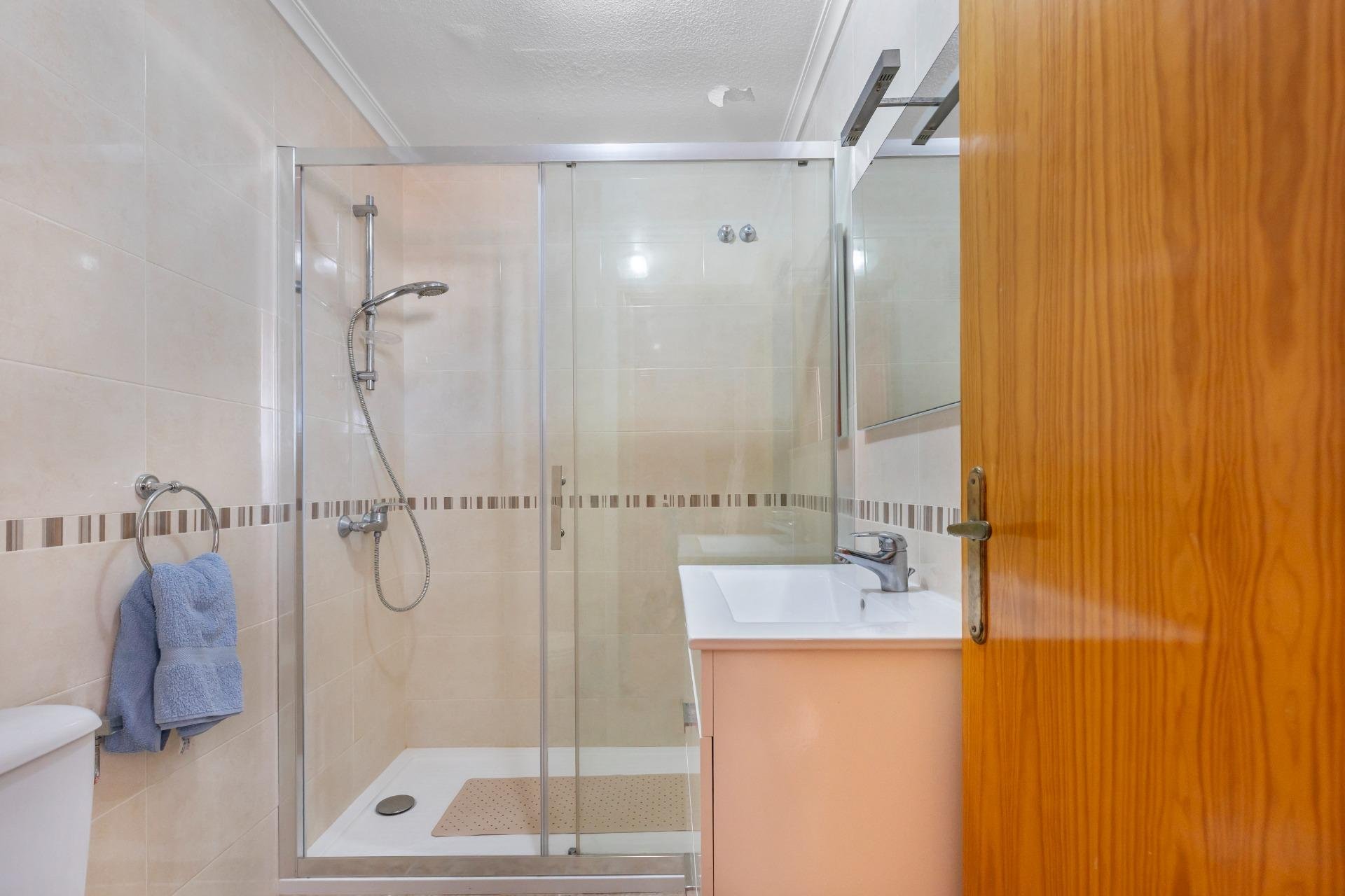 Återförsäljning - Apartment -
Torrevieja - La Mata