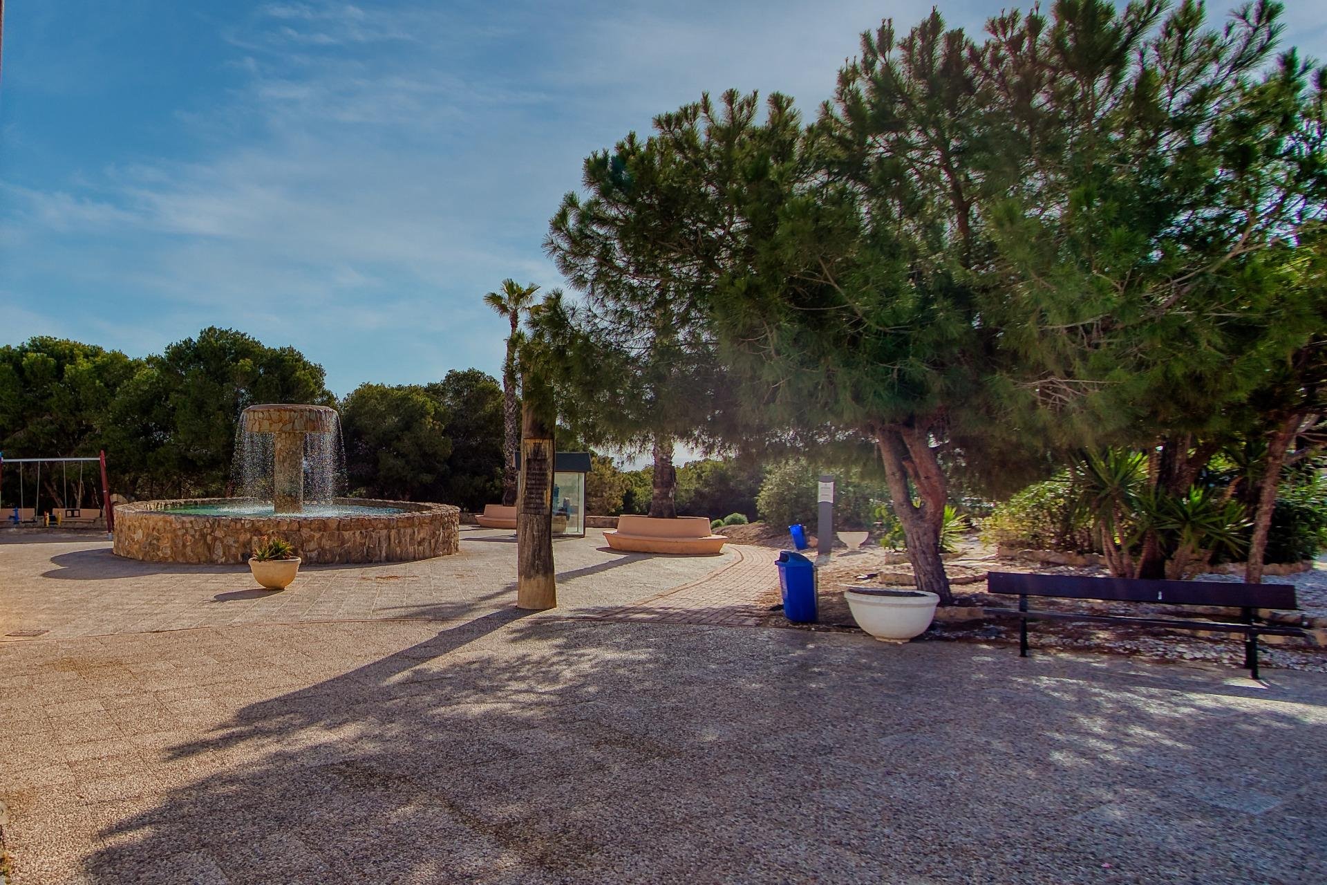 Återförsäljning - Apartment -
Torrevieja - La Mata