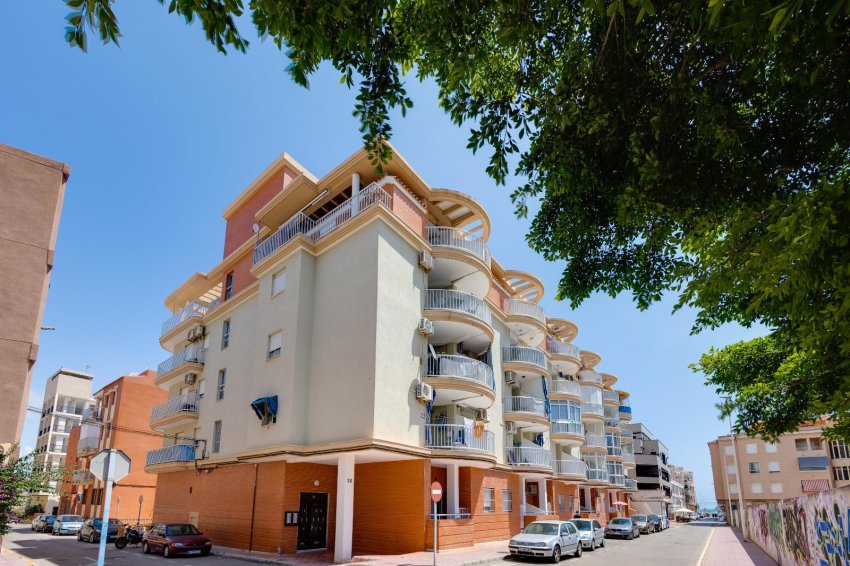 Återförsäljning - Apartment -
Torrevieja - La Mata