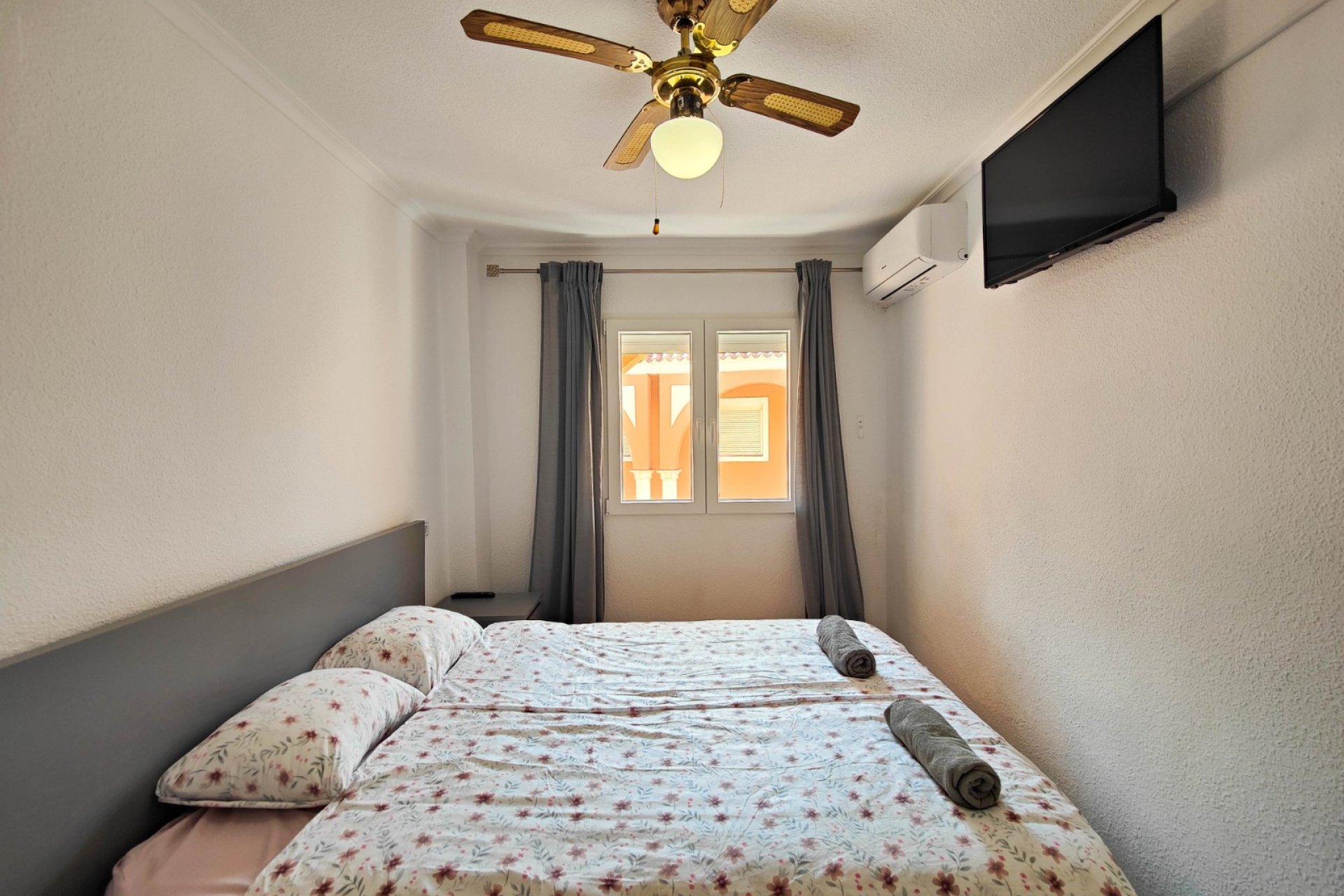 Återförsäljning - Apartment -
Torrevieja - La Mata