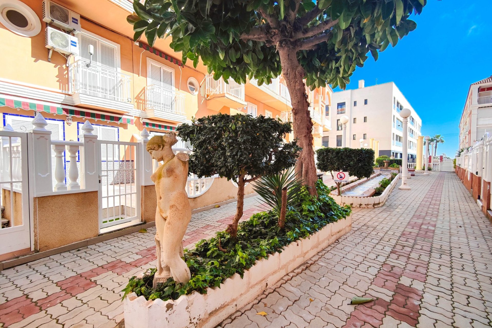 Återförsäljning - Apartment -
Torrevieja - La Mata