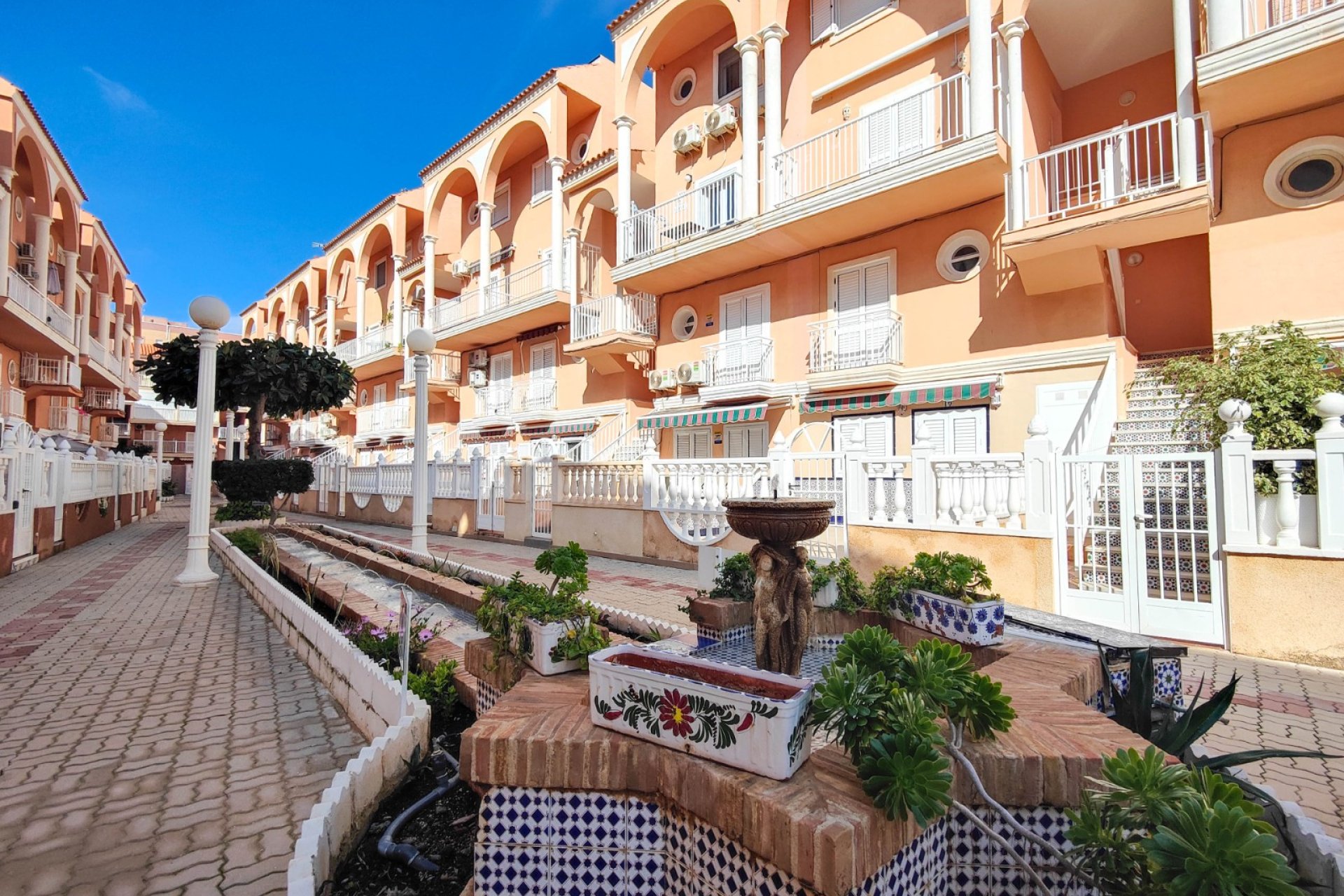 Återförsäljning - Apartment -
Torrevieja - La Mata