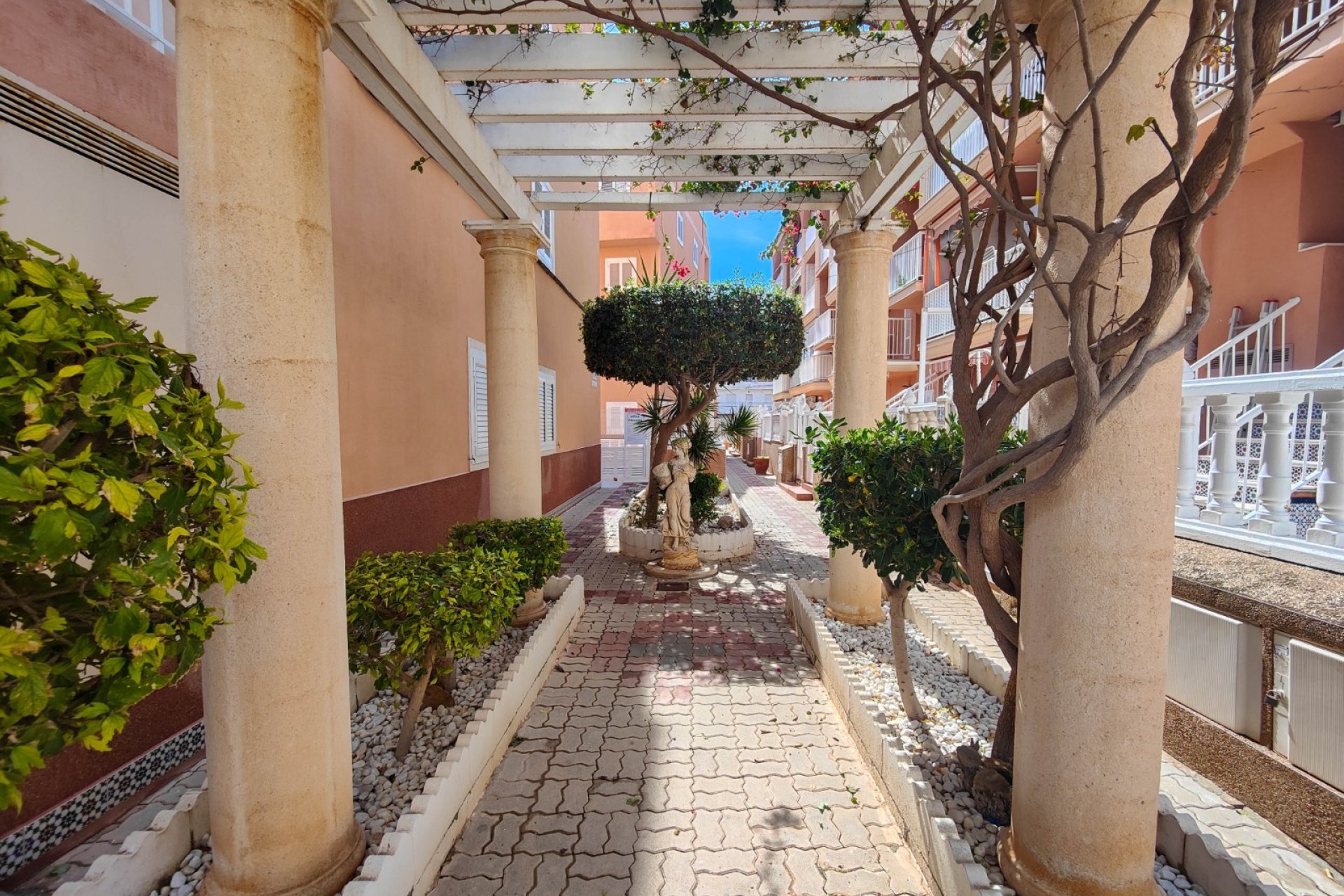 Återförsäljning - Apartment -
Torrevieja - La Mata