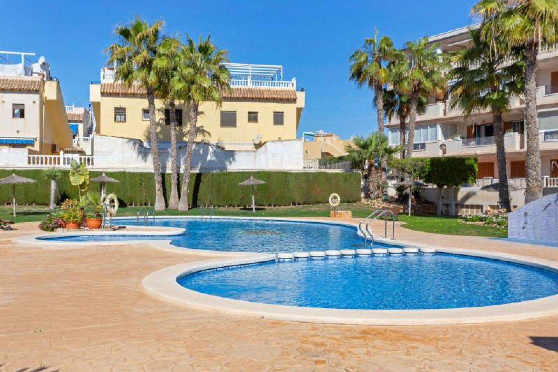 Återförsäljning - Apartment -
Torrevieja - La Mata