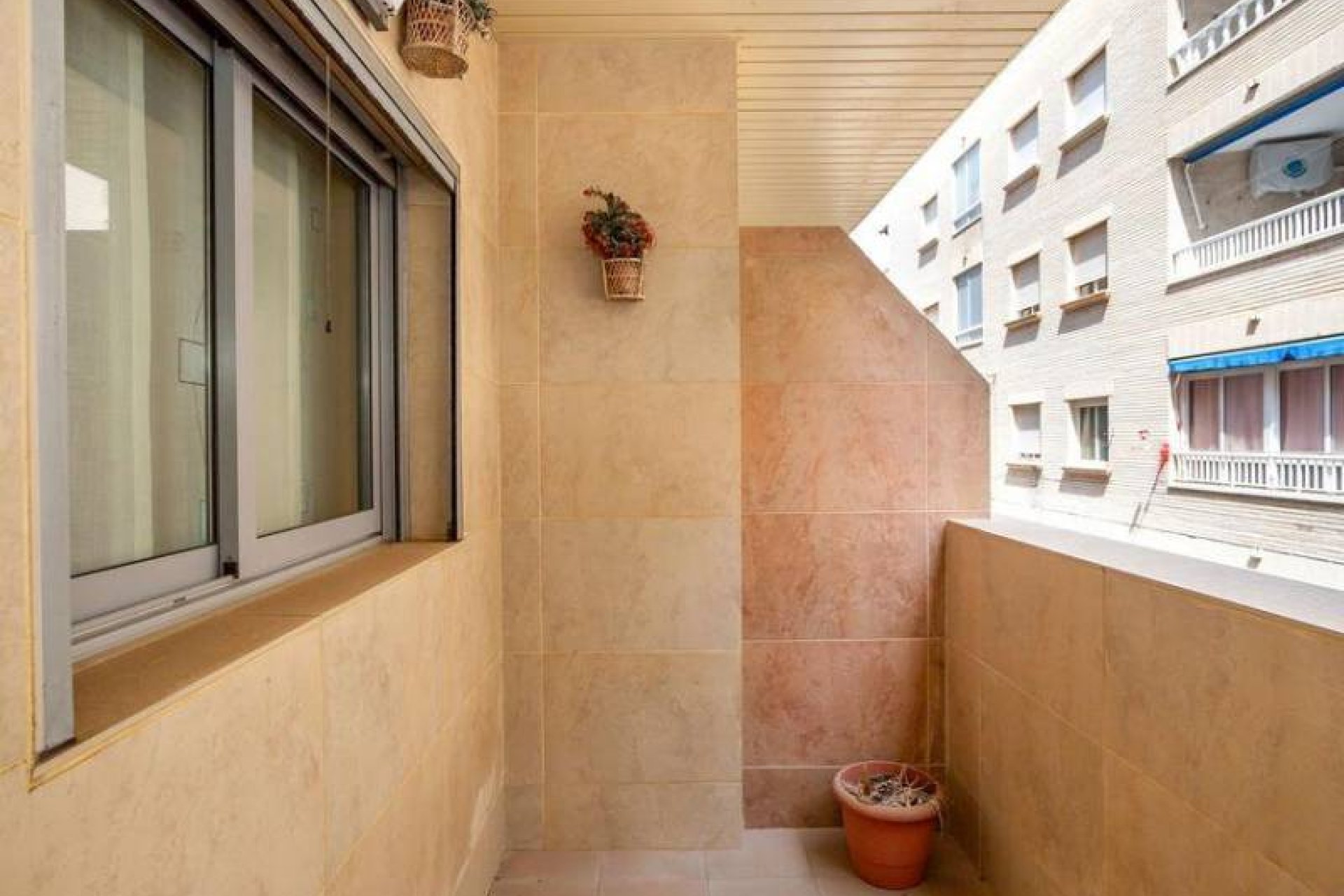 Återförsäljning - Apartment -
Torrevieja - La Mata