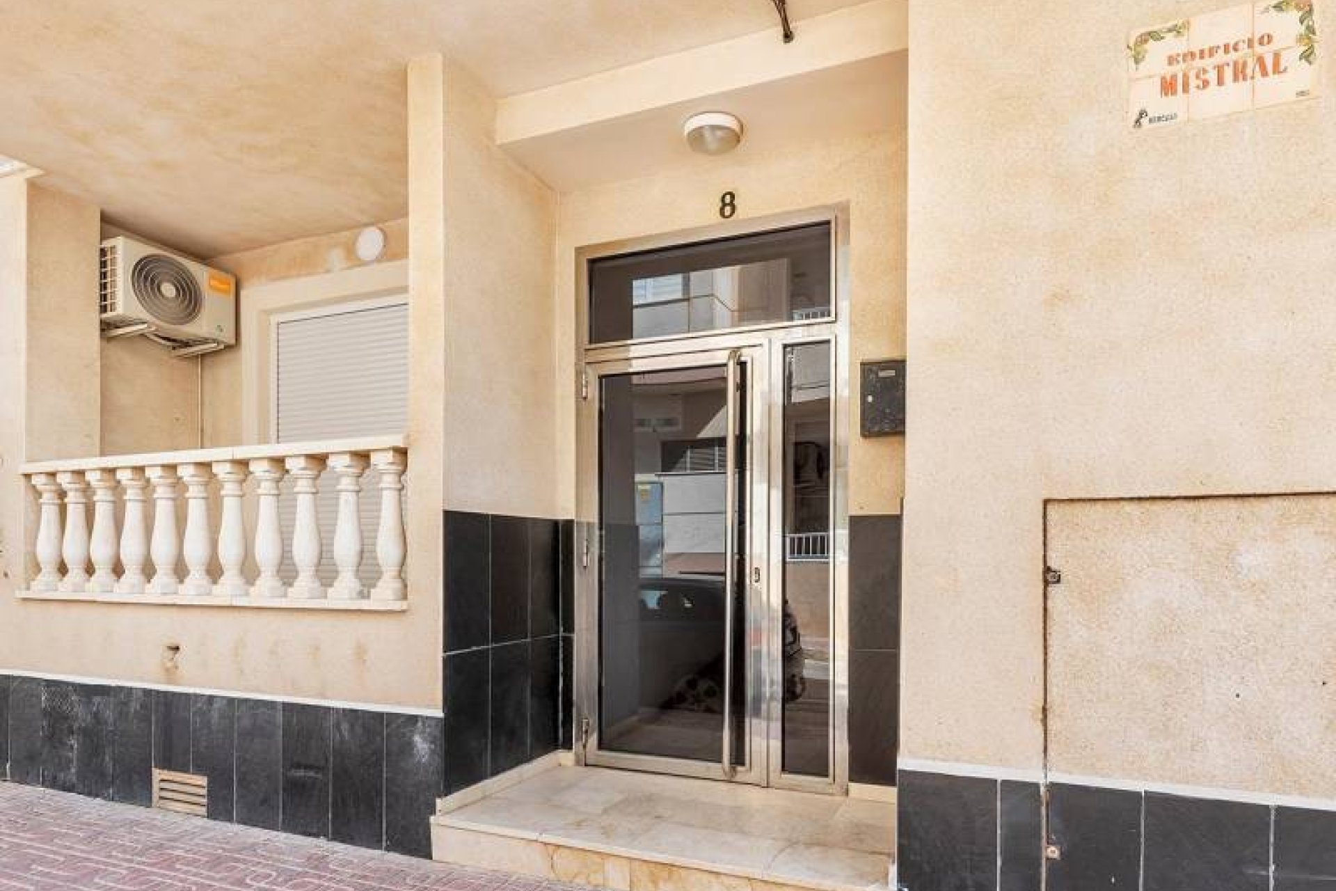 Återförsäljning - Apartment -
Torrevieja - La Mata