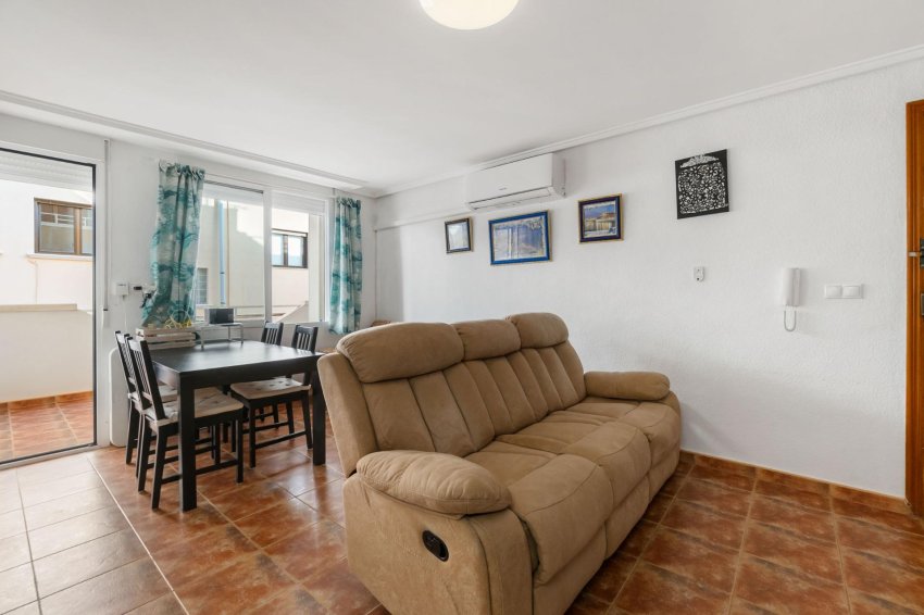 Återförsäljning - Apartment -
Torrevieja - La Mata