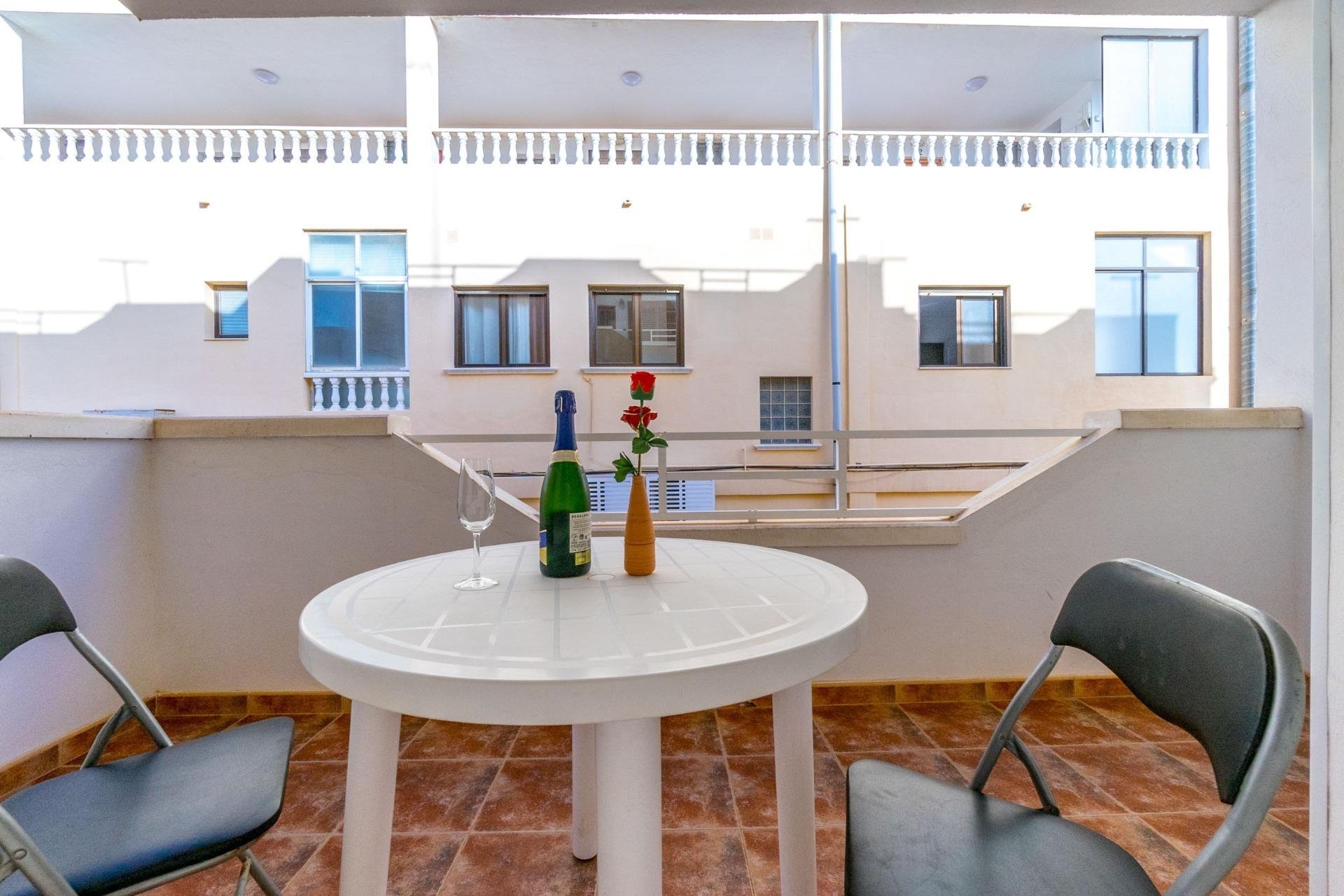 Återförsäljning - Apartment -
Torrevieja - La Mata