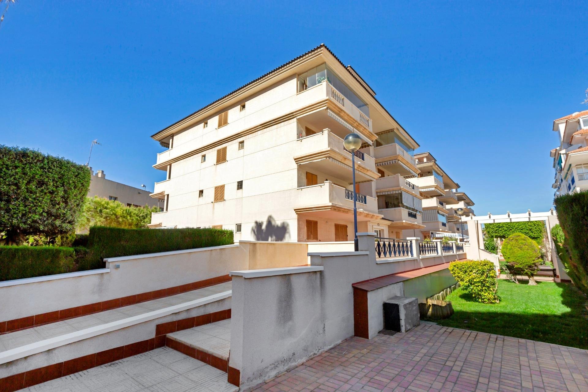 Återförsäljning - Apartment -
Torrevieja - La Mata