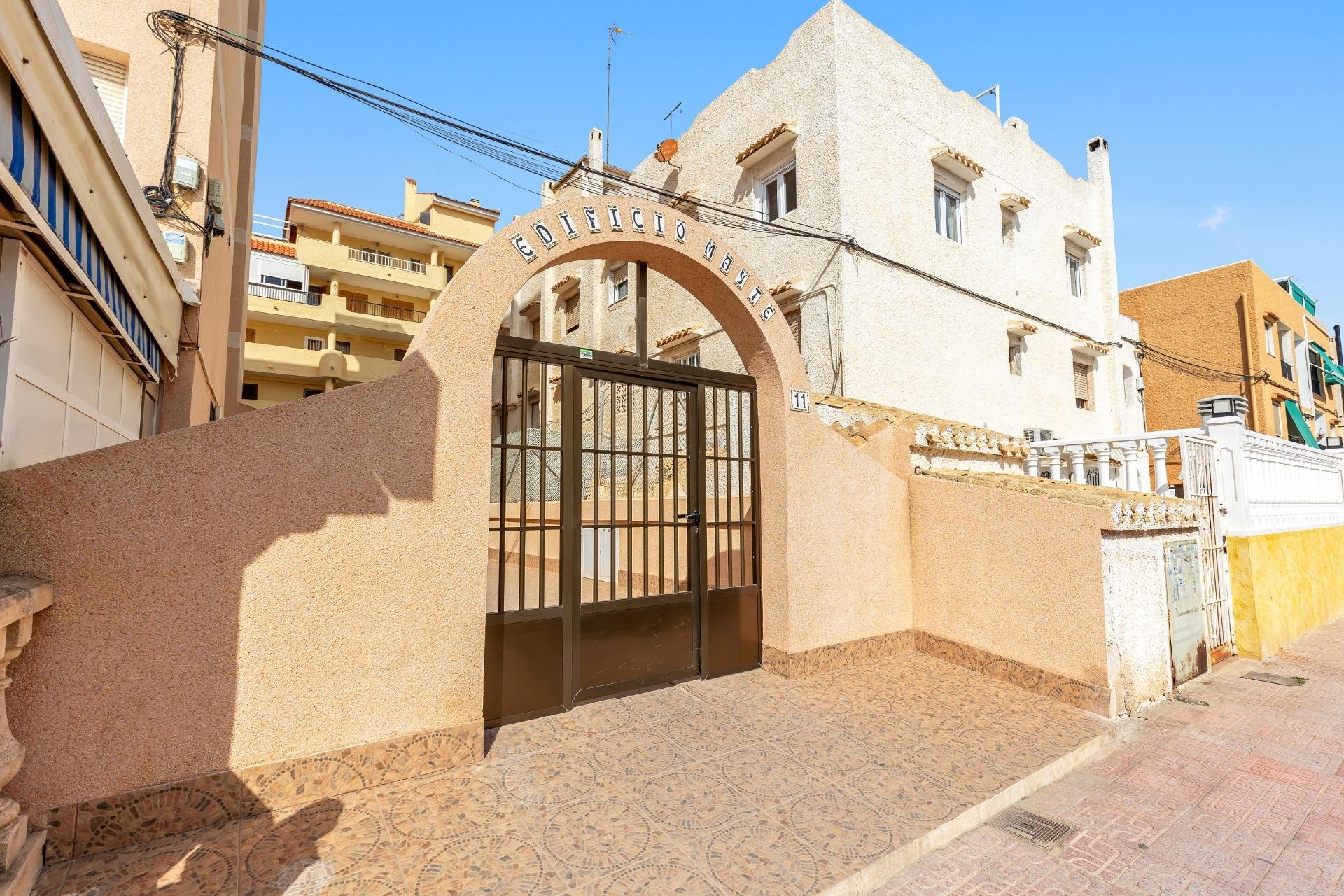 Återförsäljning - Apartment -
Torrevieja - La Mata