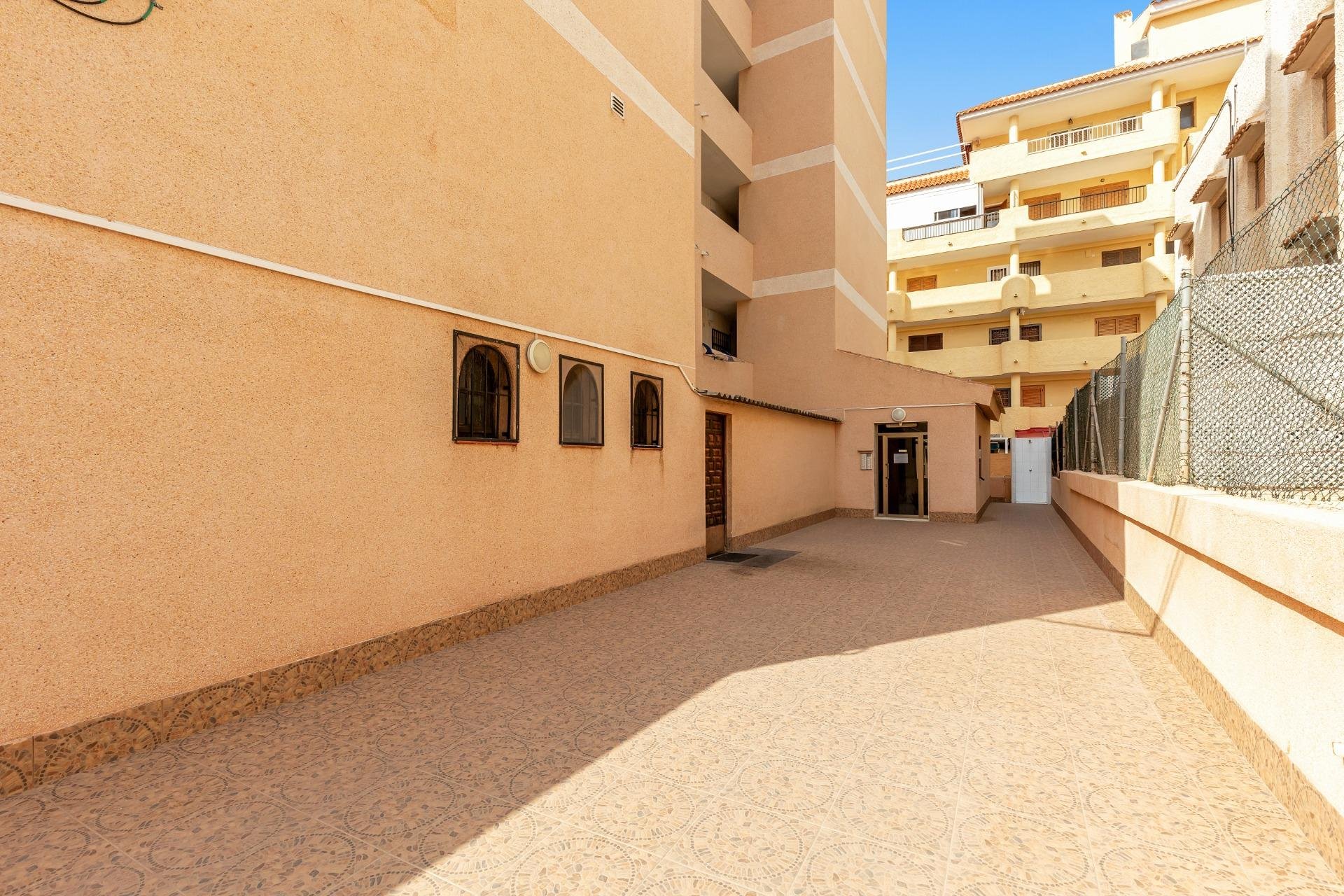 Återförsäljning - Apartment -
Torrevieja - La Mata