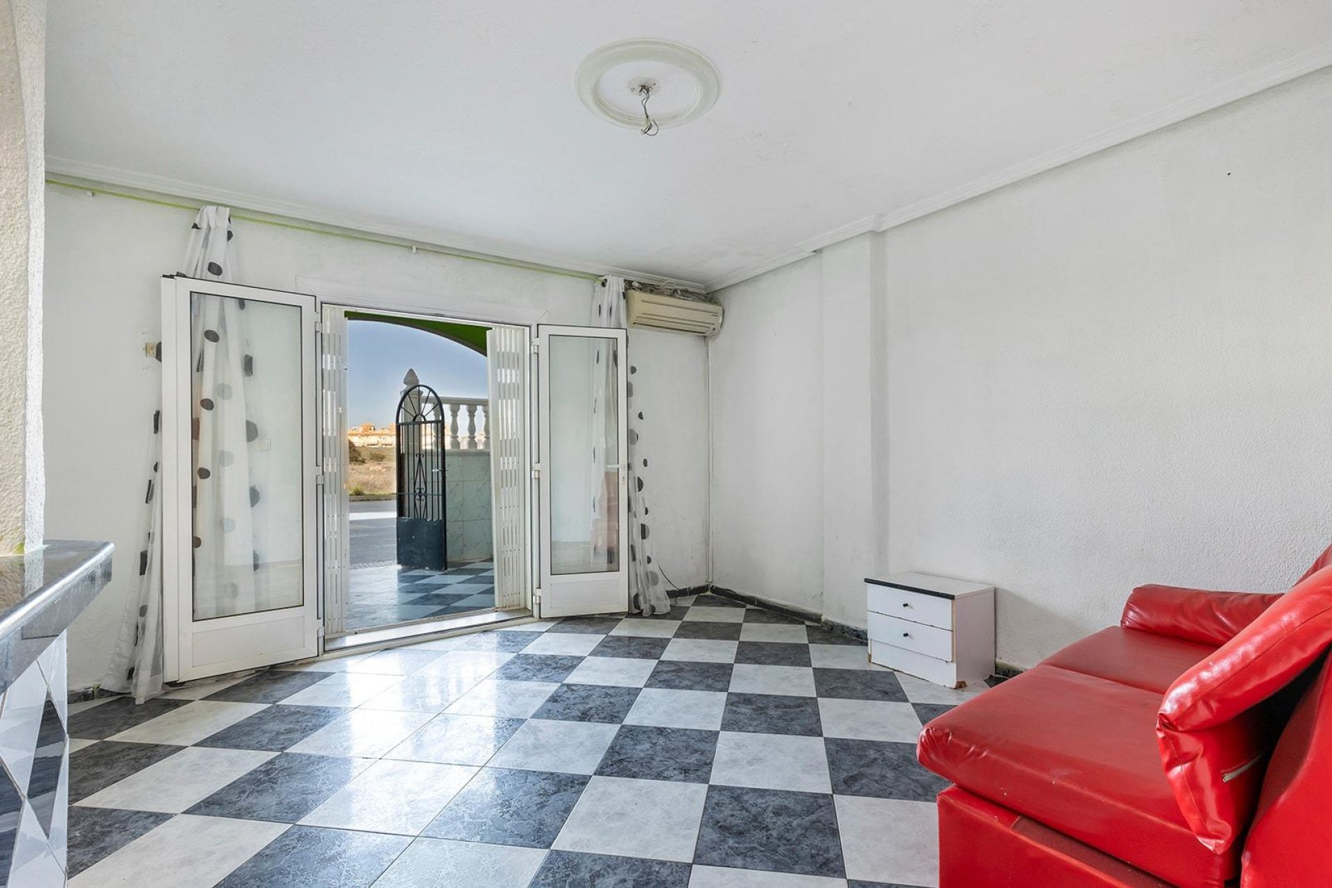 Återförsäljning - Apartment -
Torrevieja - La Mata