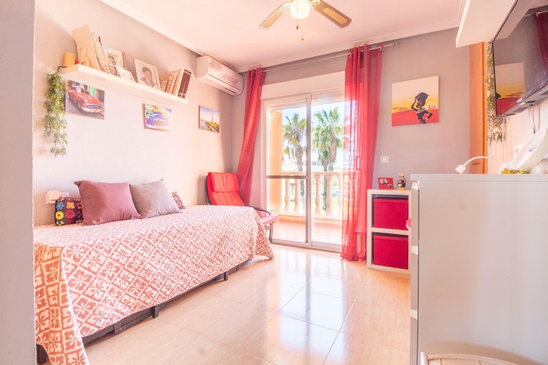 Återförsäljning - Apartment -
Torrevieja - La Siesta - El Salado - Torreta