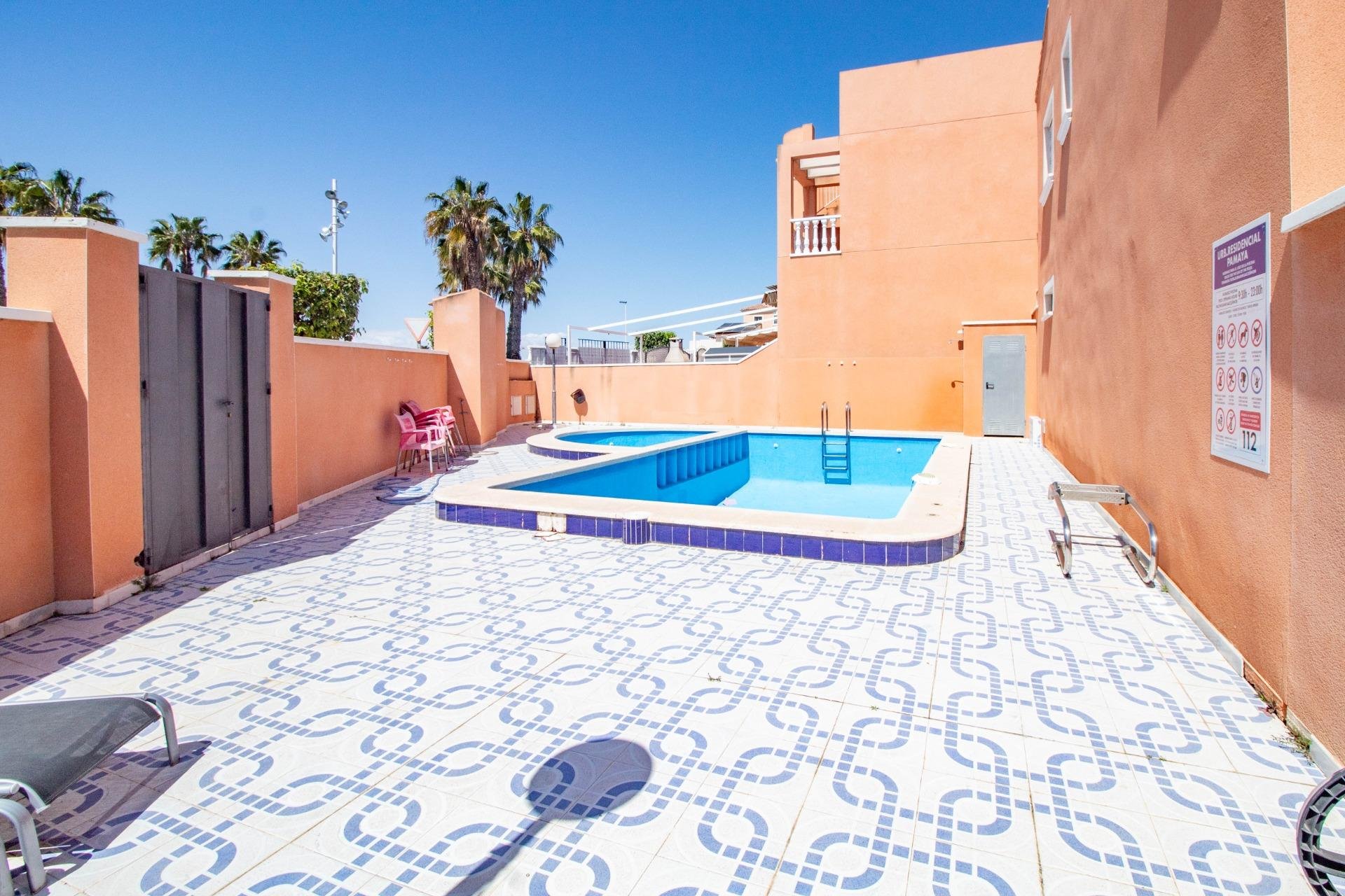 Återförsäljning - Apartment -
Torrevieja - La Siesta - El Salado - Torreta