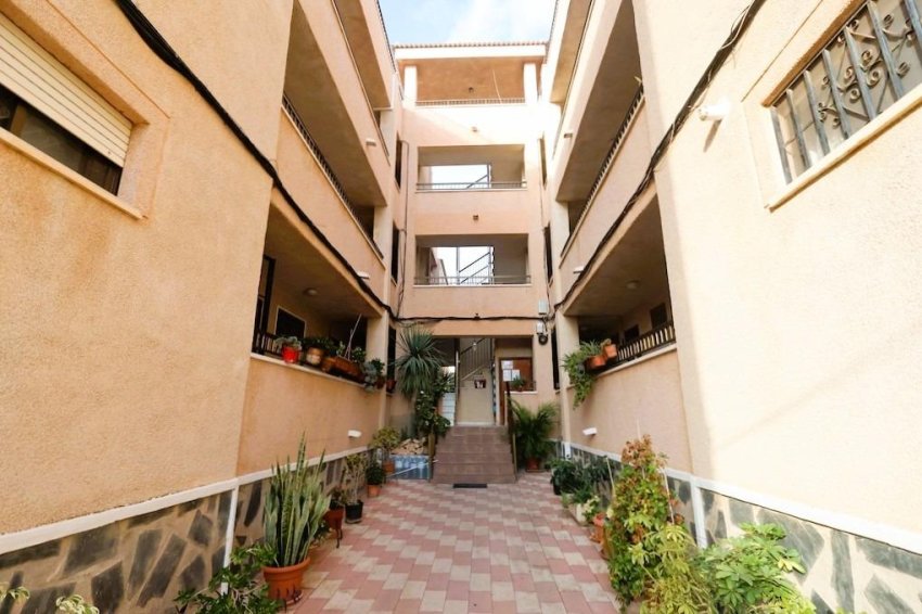 Återförsäljning - Apartment -
Torrevieja - La Siesta - El Salado - Torreta