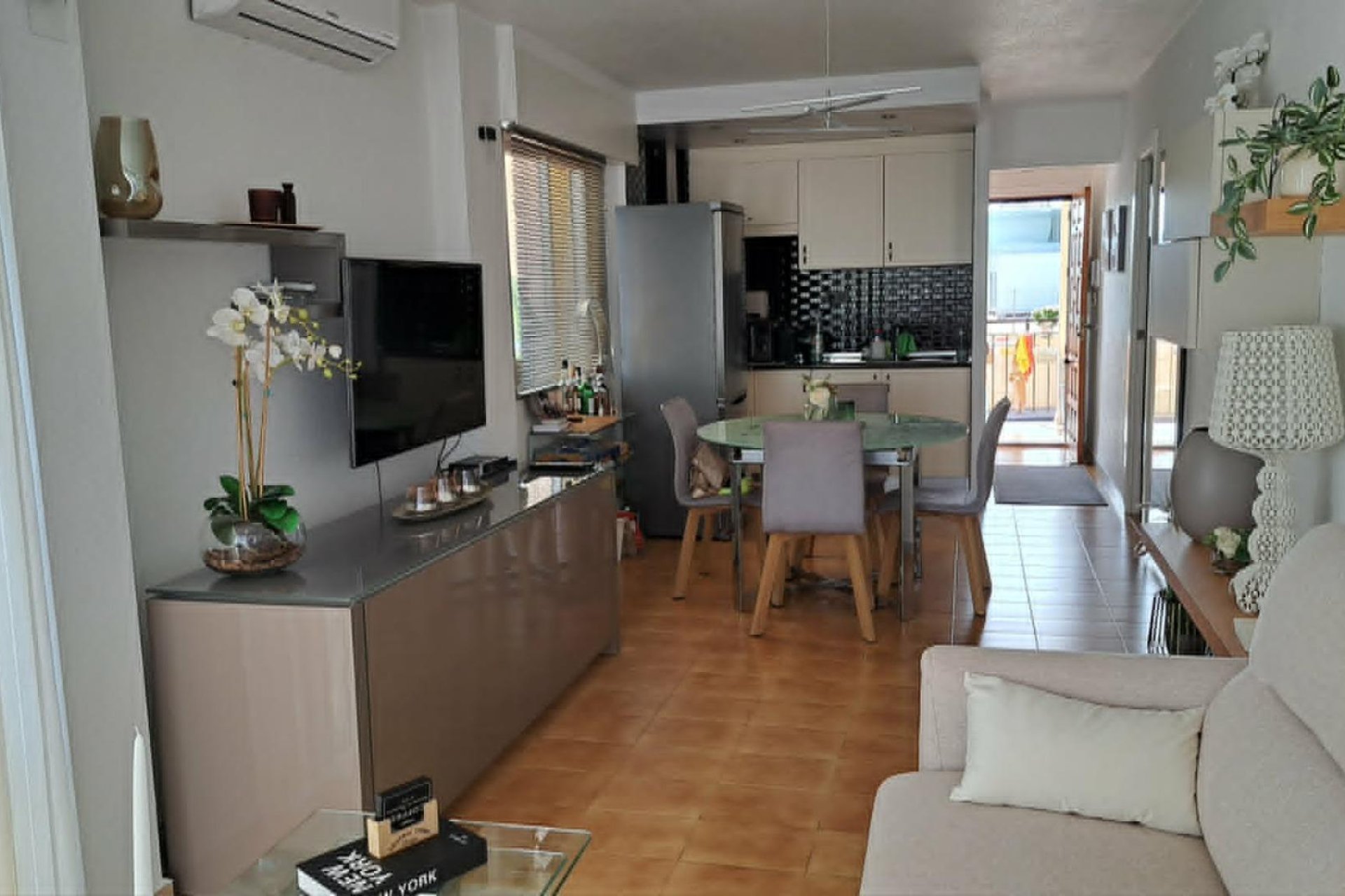 Återförsäljning - Apartment -
Torrevieja - La Veleta