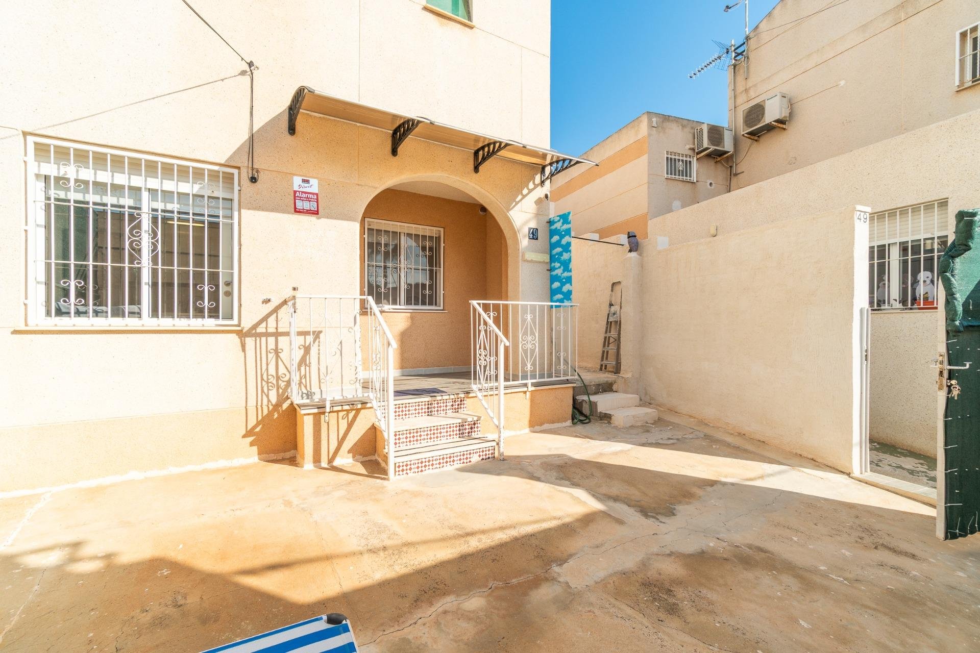 Återförsäljning - Apartment -
Torrevieja - Los balcones