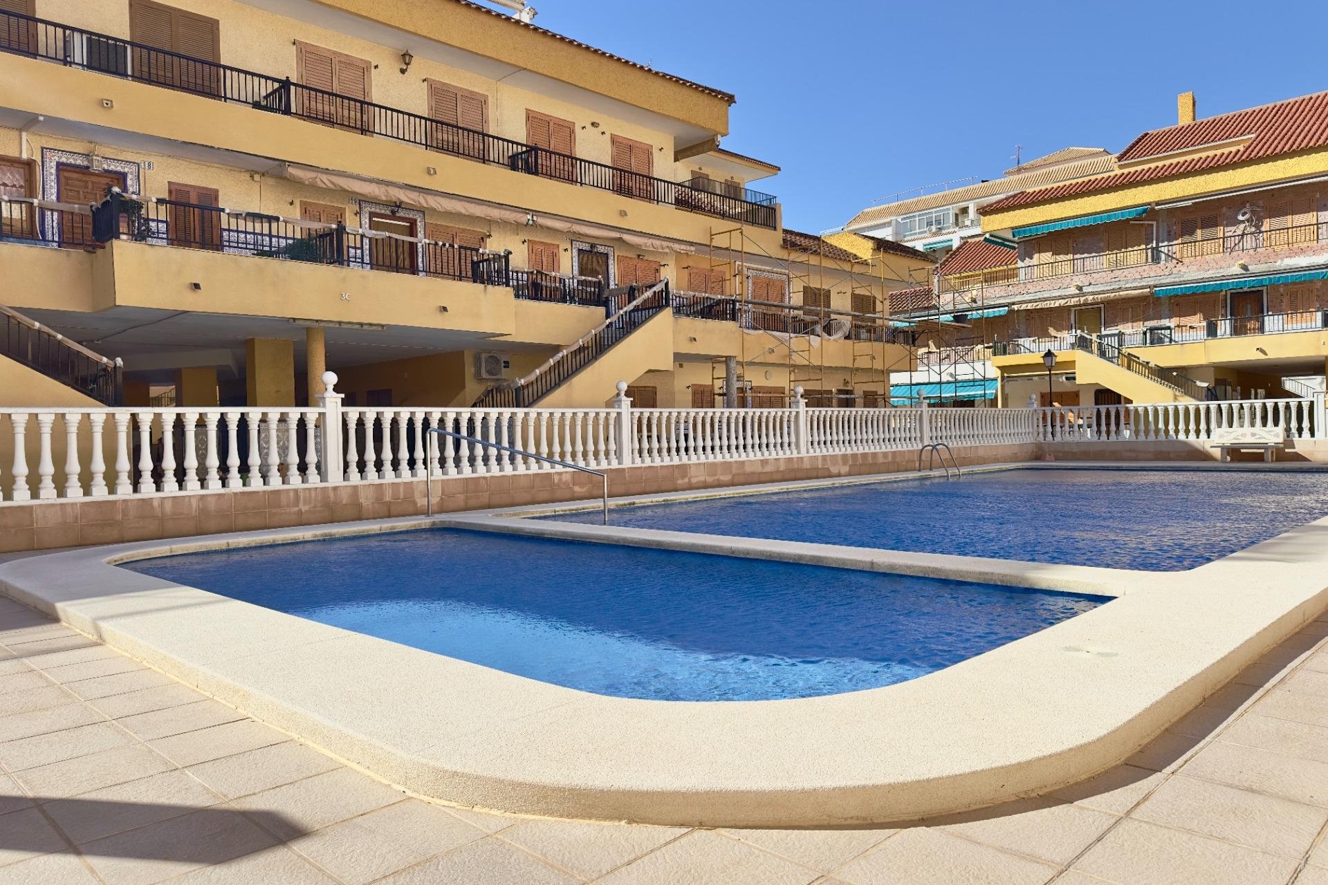 Återförsäljning - Apartment -
Torrevieja - Los Europeos