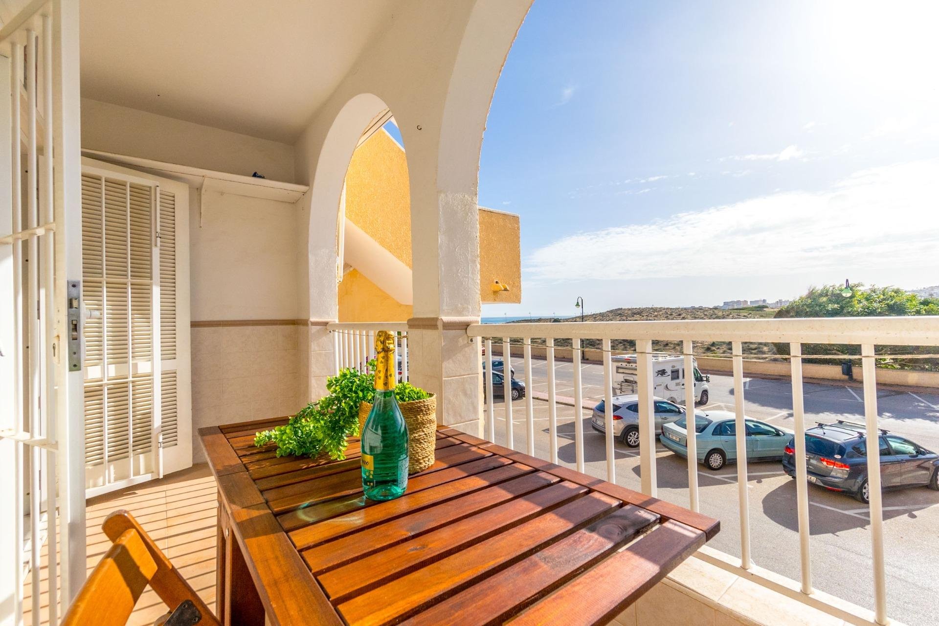 Återförsäljning - Apartment -
Torrevieja - Los Europeos