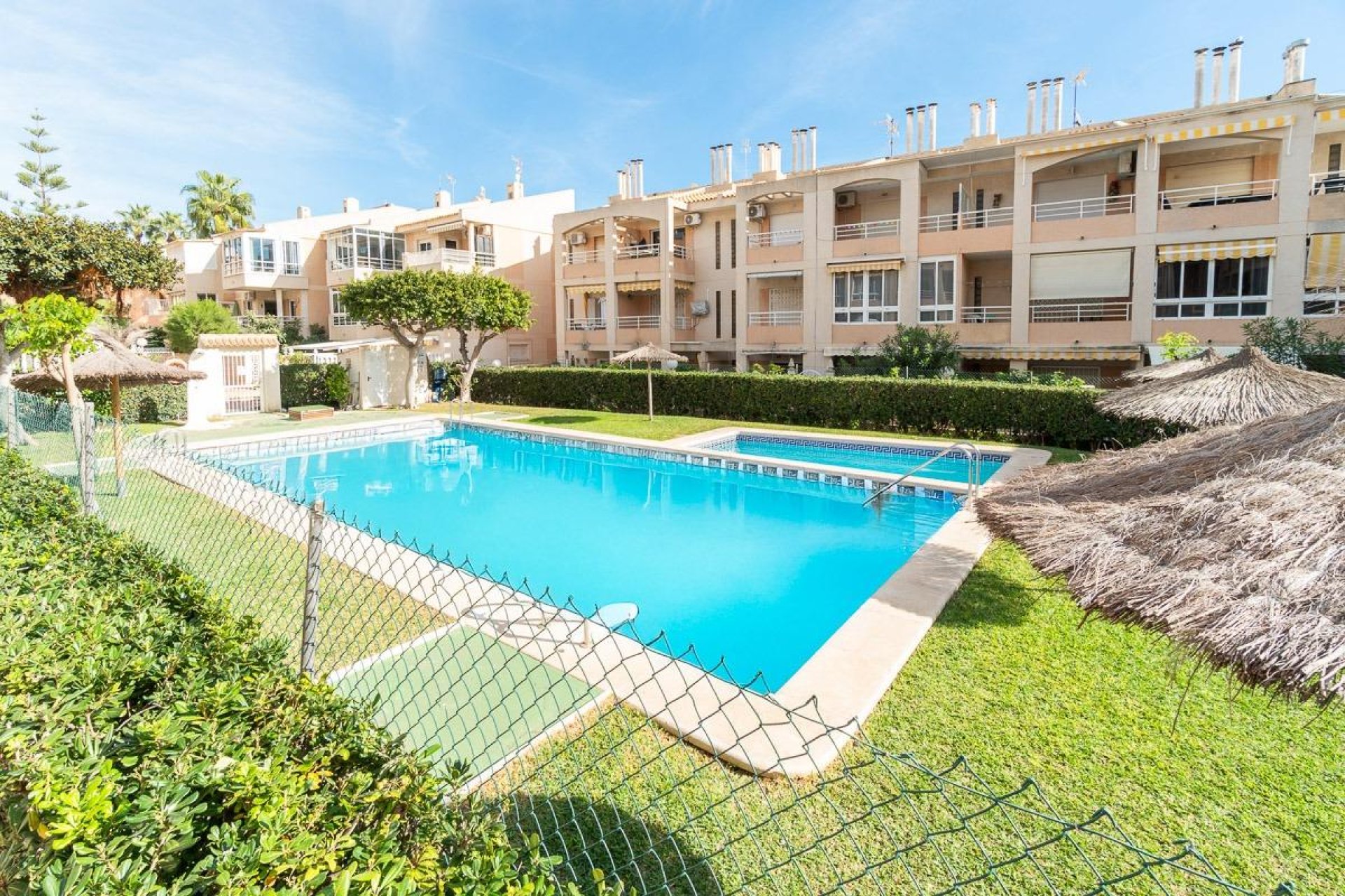 Återförsäljning - Apartment -
Torrevieja - Los Frutales