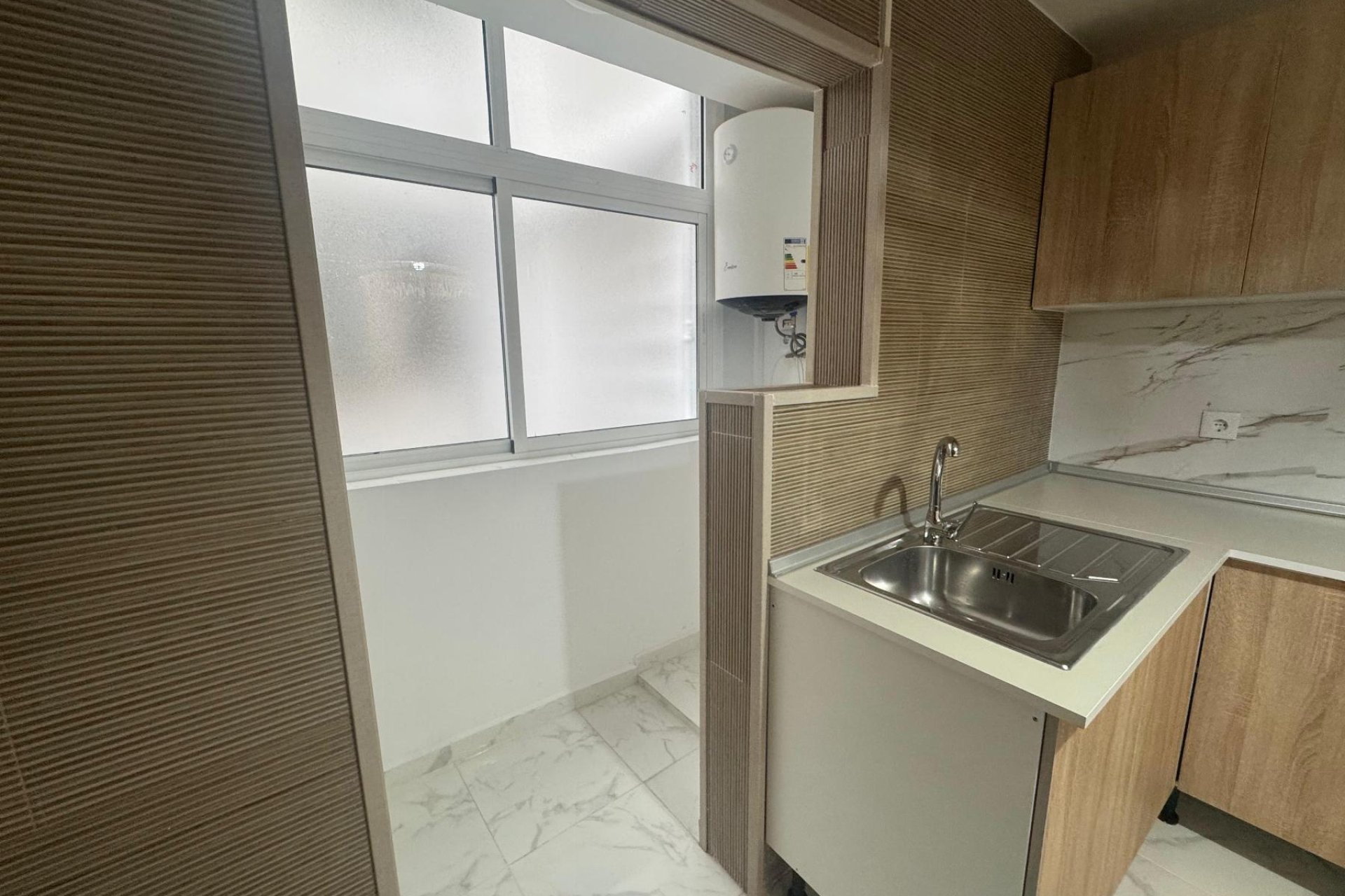 Återförsäljning - Apartment -
Torrevieja - Muelle Pesquero