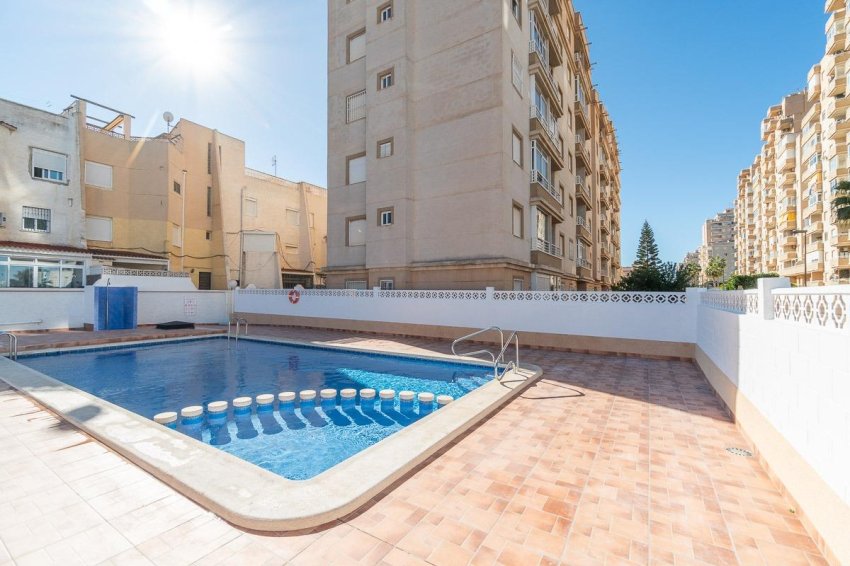 Återförsäljning - Apartment -
Torrevieja - Nueva Torrevieja