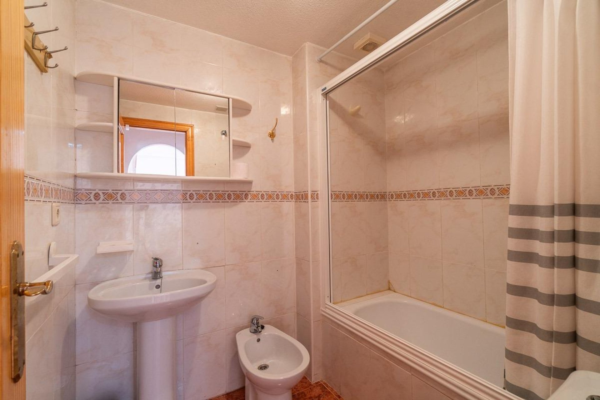 Återförsäljning - Apartment -
Torrevieja - Nueva Torrevieja