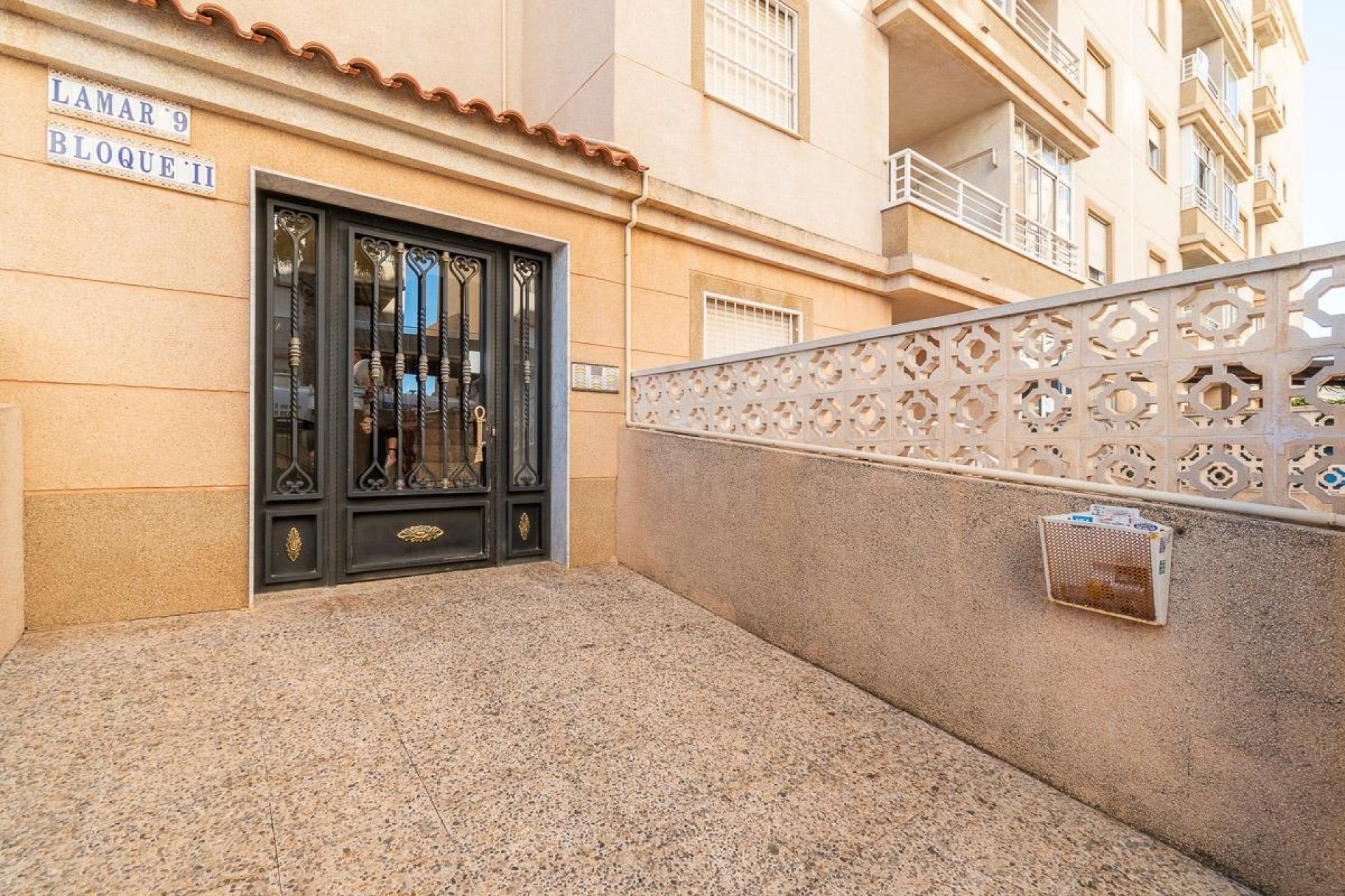 Återförsäljning - Apartment -
Torrevieja - Nueva Torrevieja